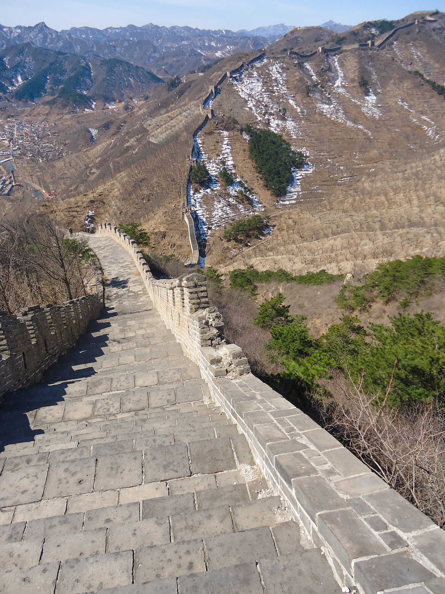 在西安能去哪爬山