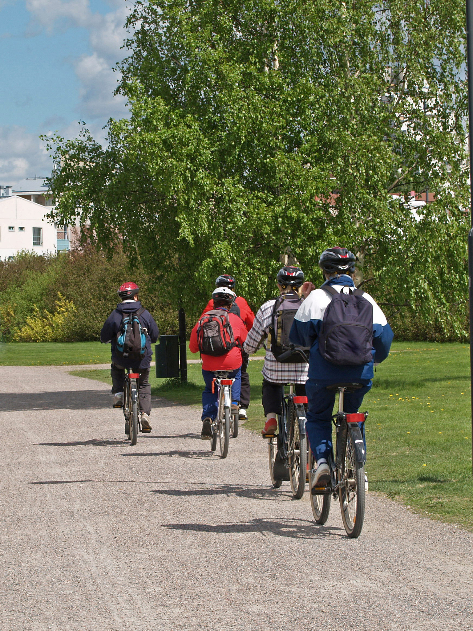 跨境拼多多骑行鞋：征服全球自行车路线的最佳选择