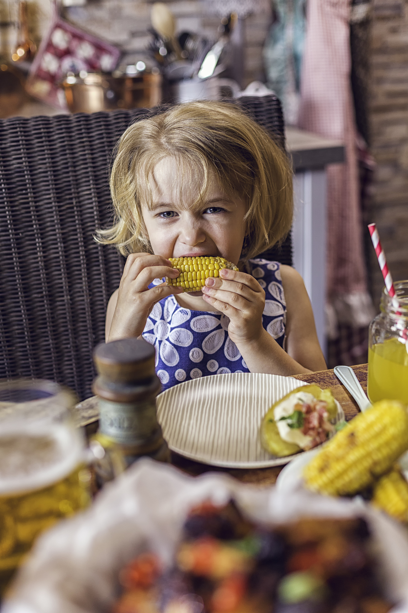 eating corn on the cob
