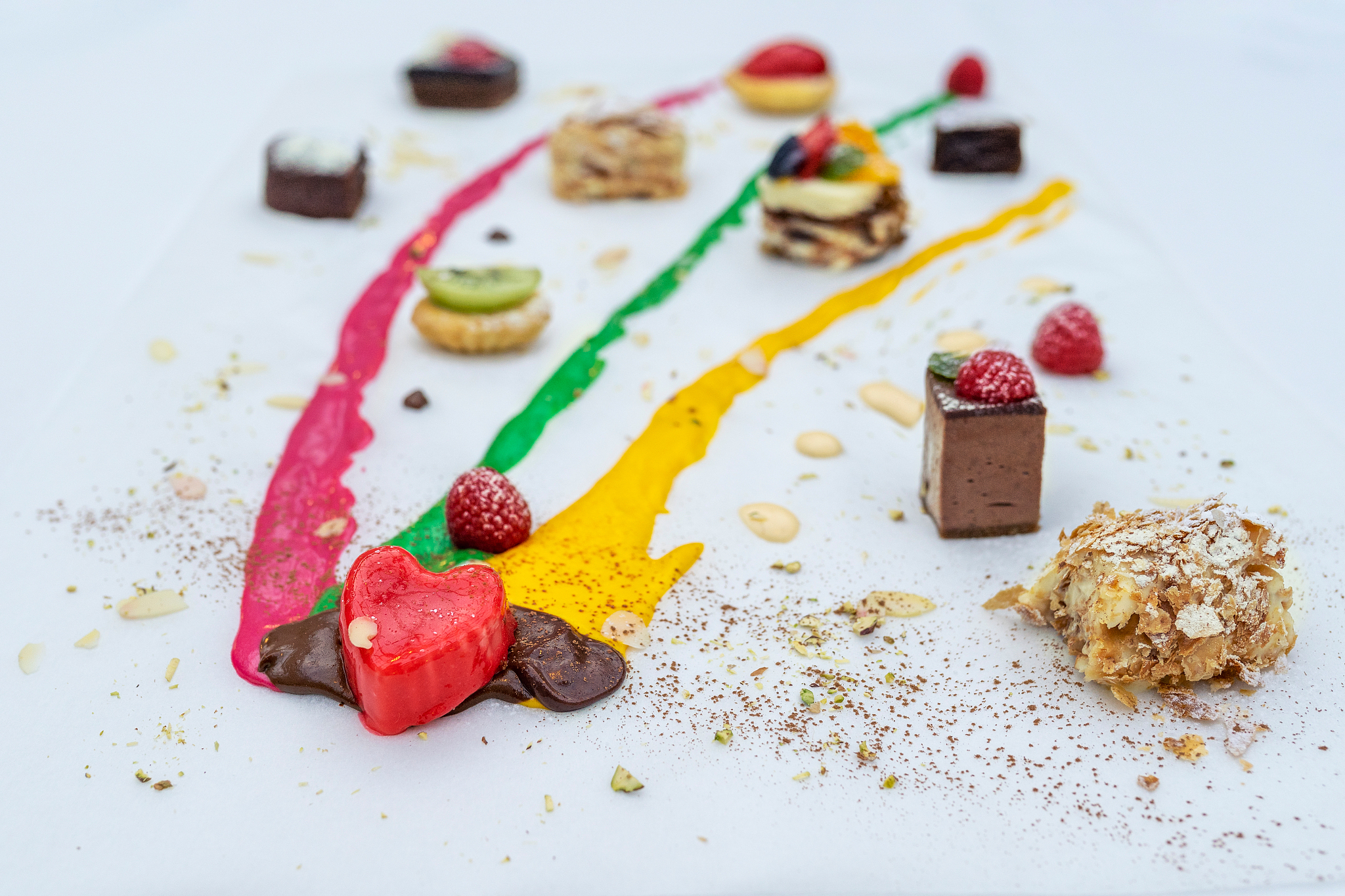 heart, round, rectangular-shaped confectionery and sweets."n