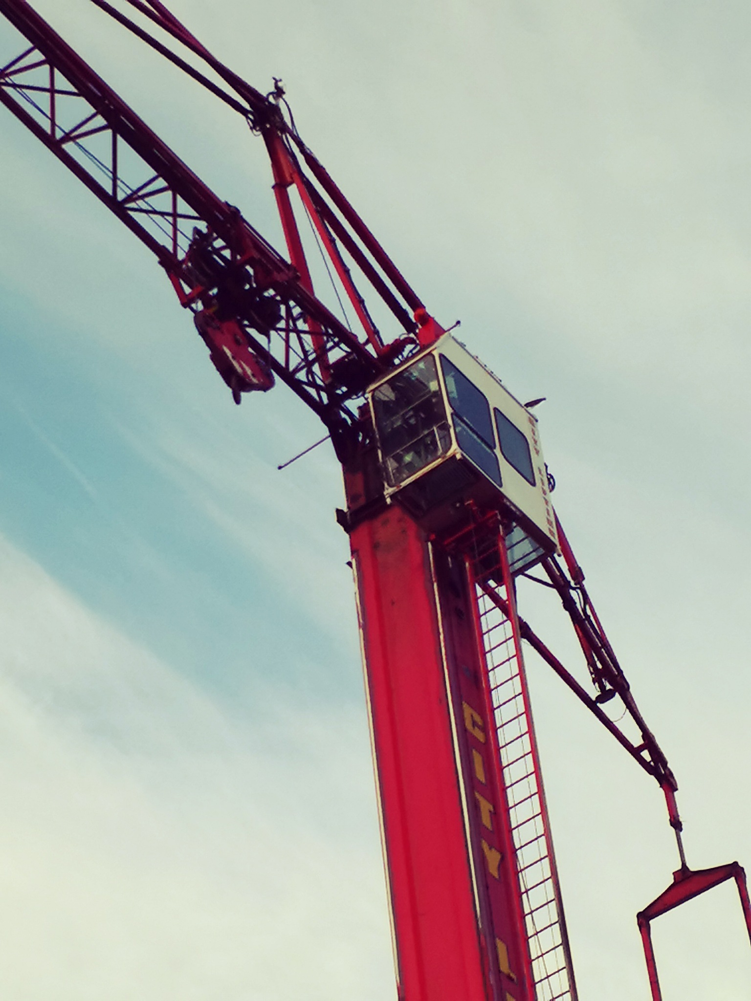crane single object in the sky