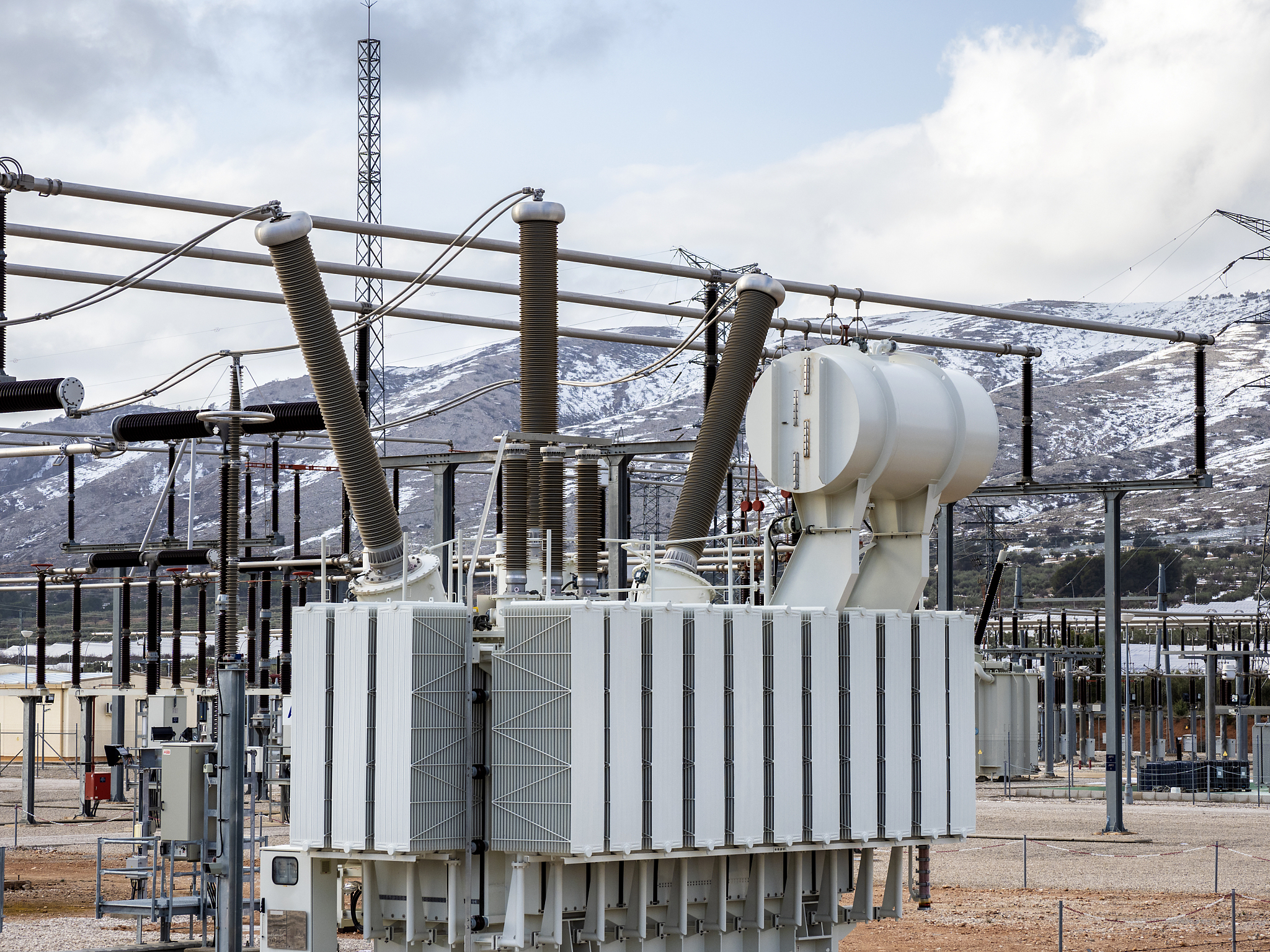 变电稳定运行重要性1000字