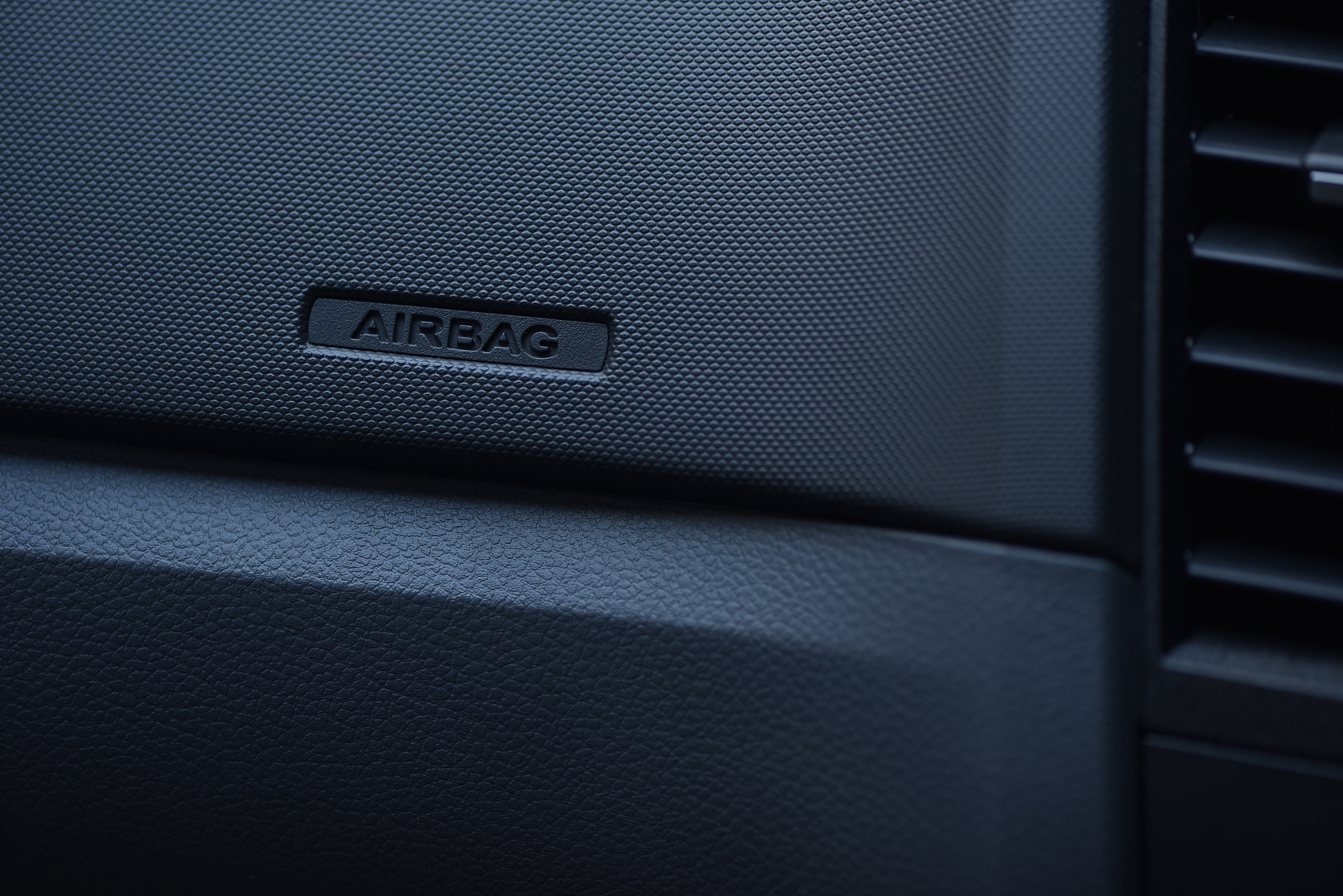 airbag icon in car