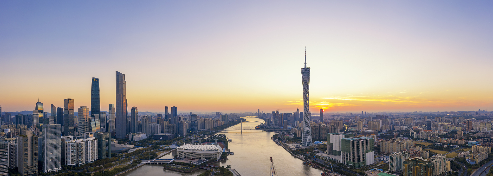 航拍中国广州城市天际线