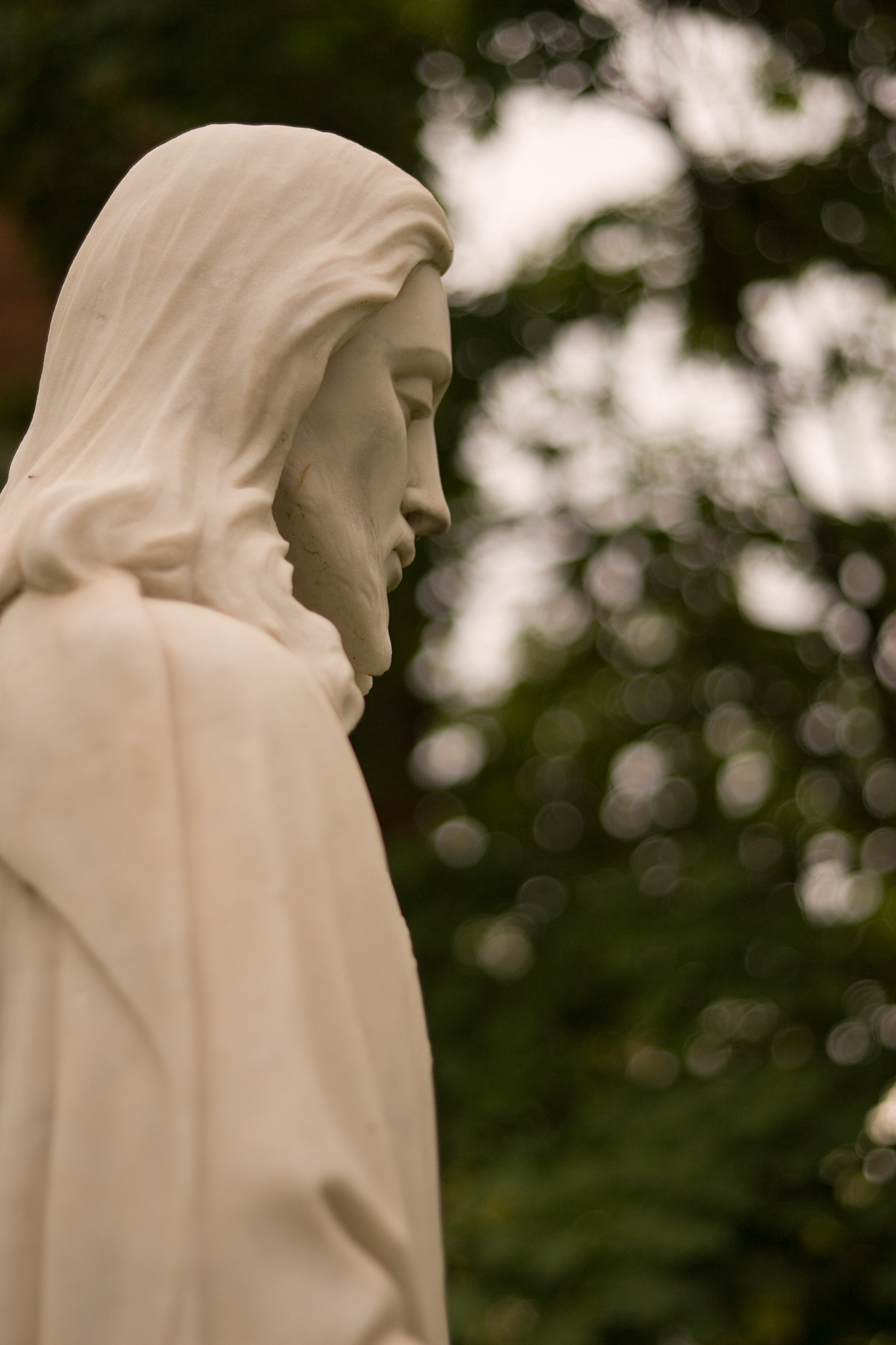 jesus christ statue profile