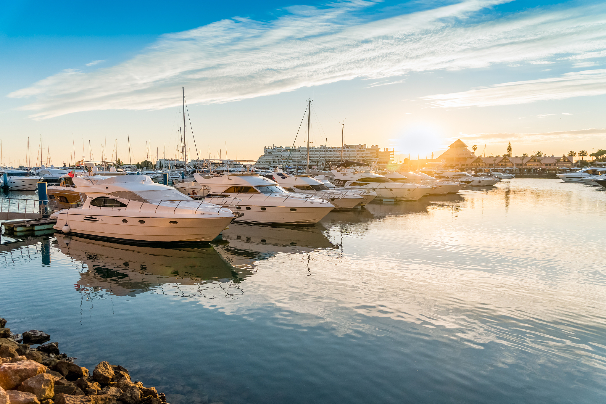 beautiful marina in touristic vilamoura, quarteira, algarve, por