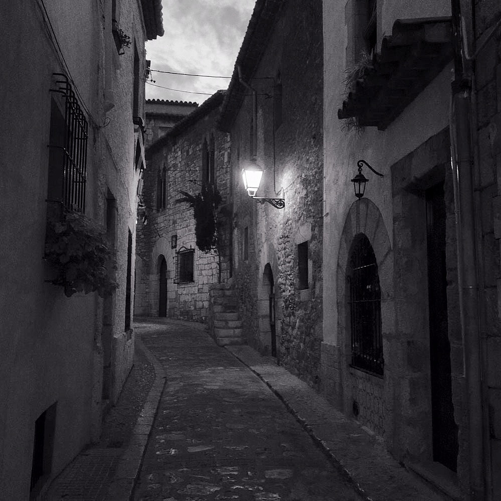 关于宜宾城市及道路照明工程专业承包新办详细过程字