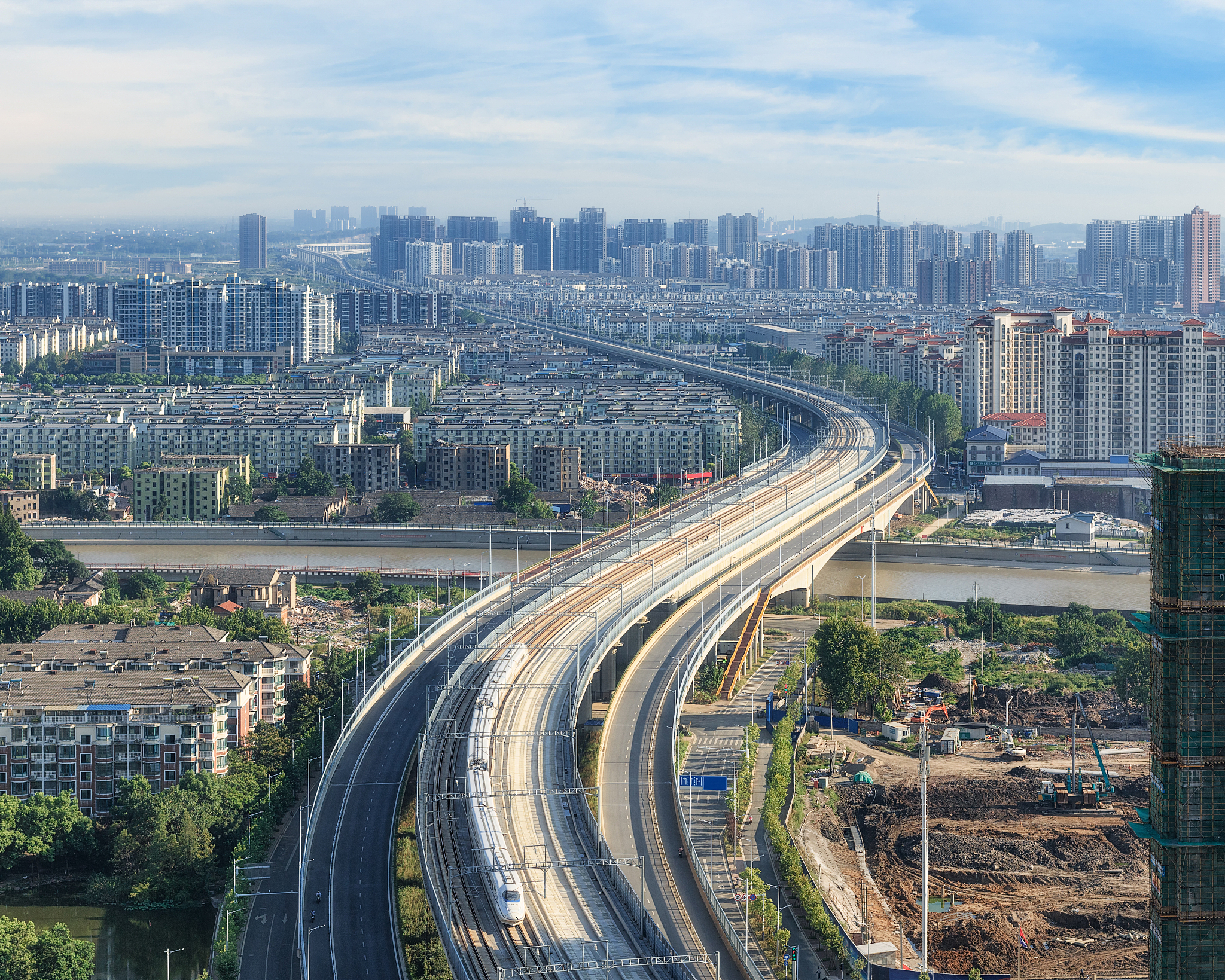 成都高铁技术学校师资力量怎么样？深度解析！