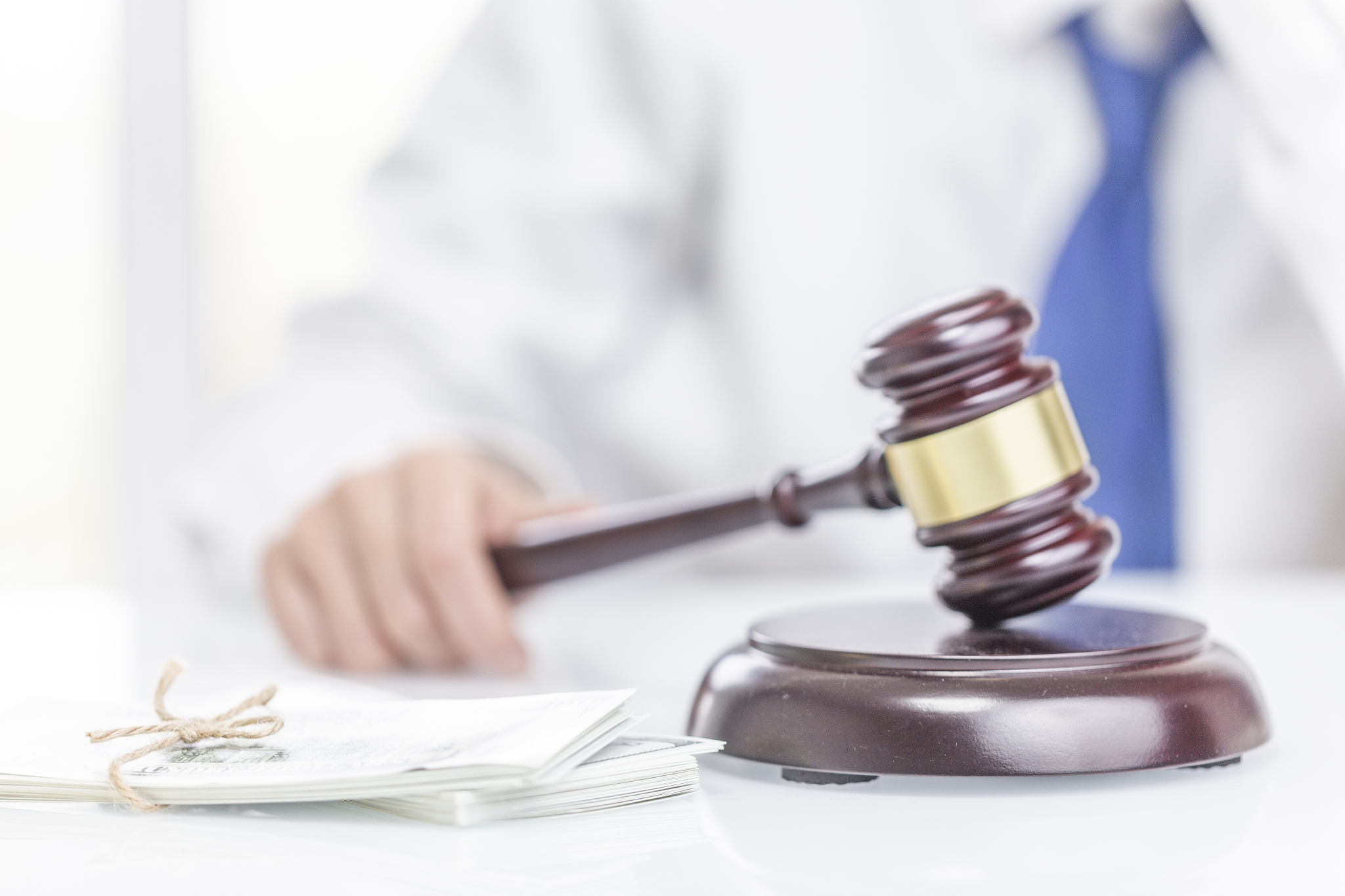 拍卖师一年之内可以转2次吗为什么