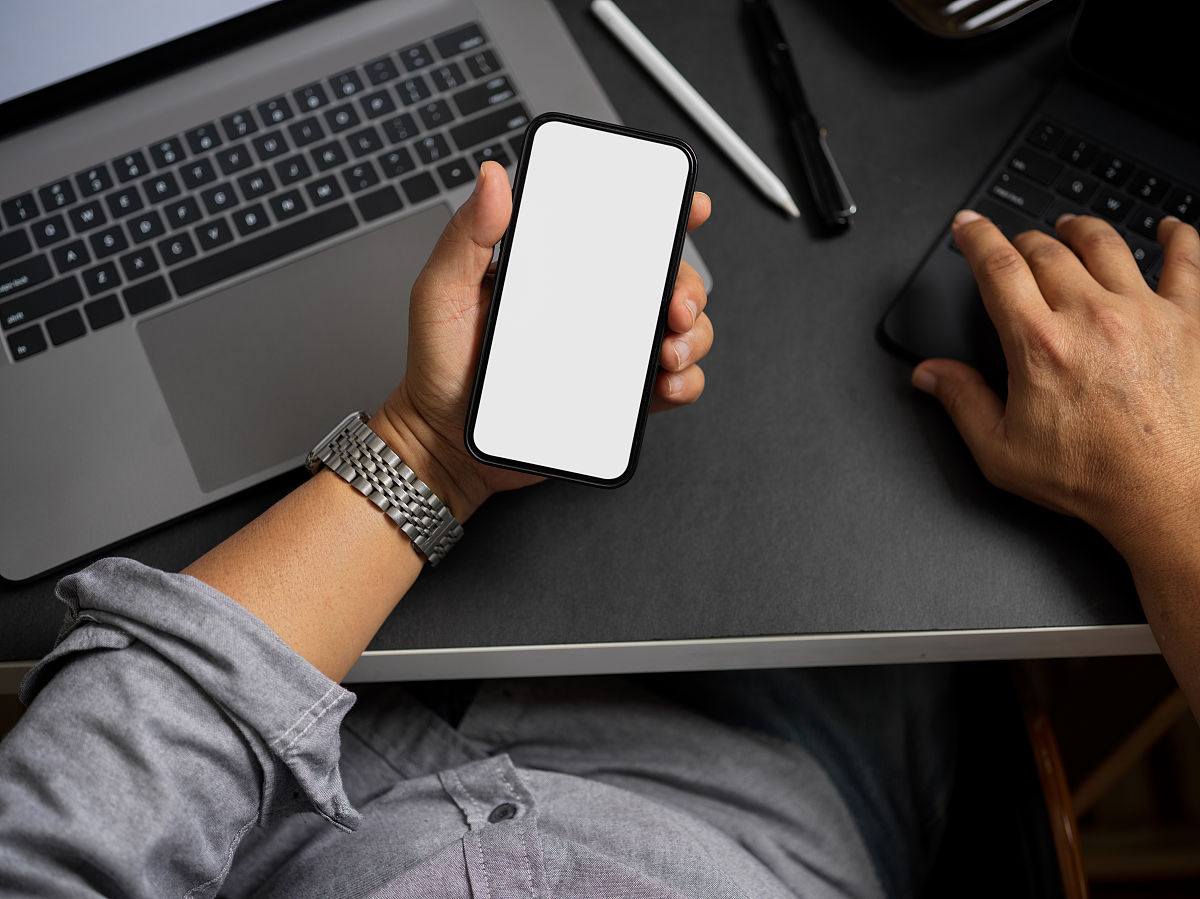 写一份1500字左右的专家推荐表