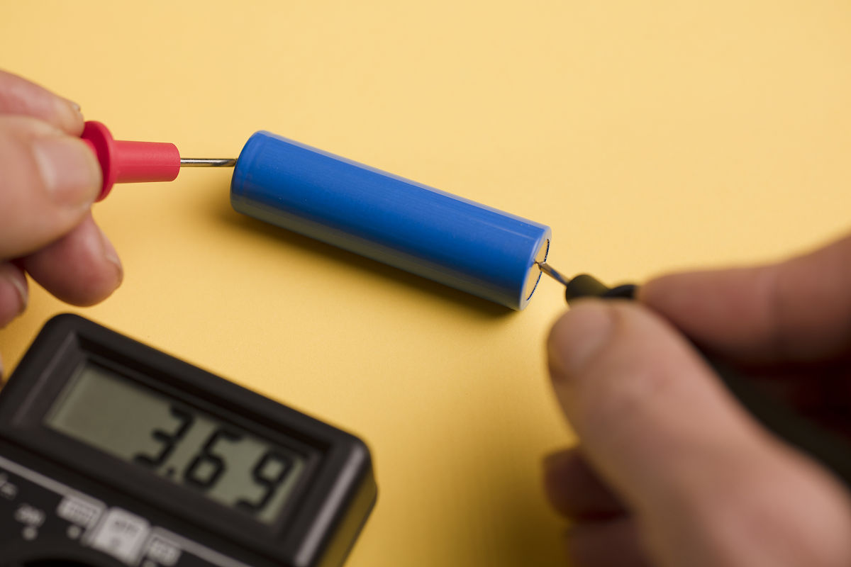 5安电流用6000毫安电池照明时间