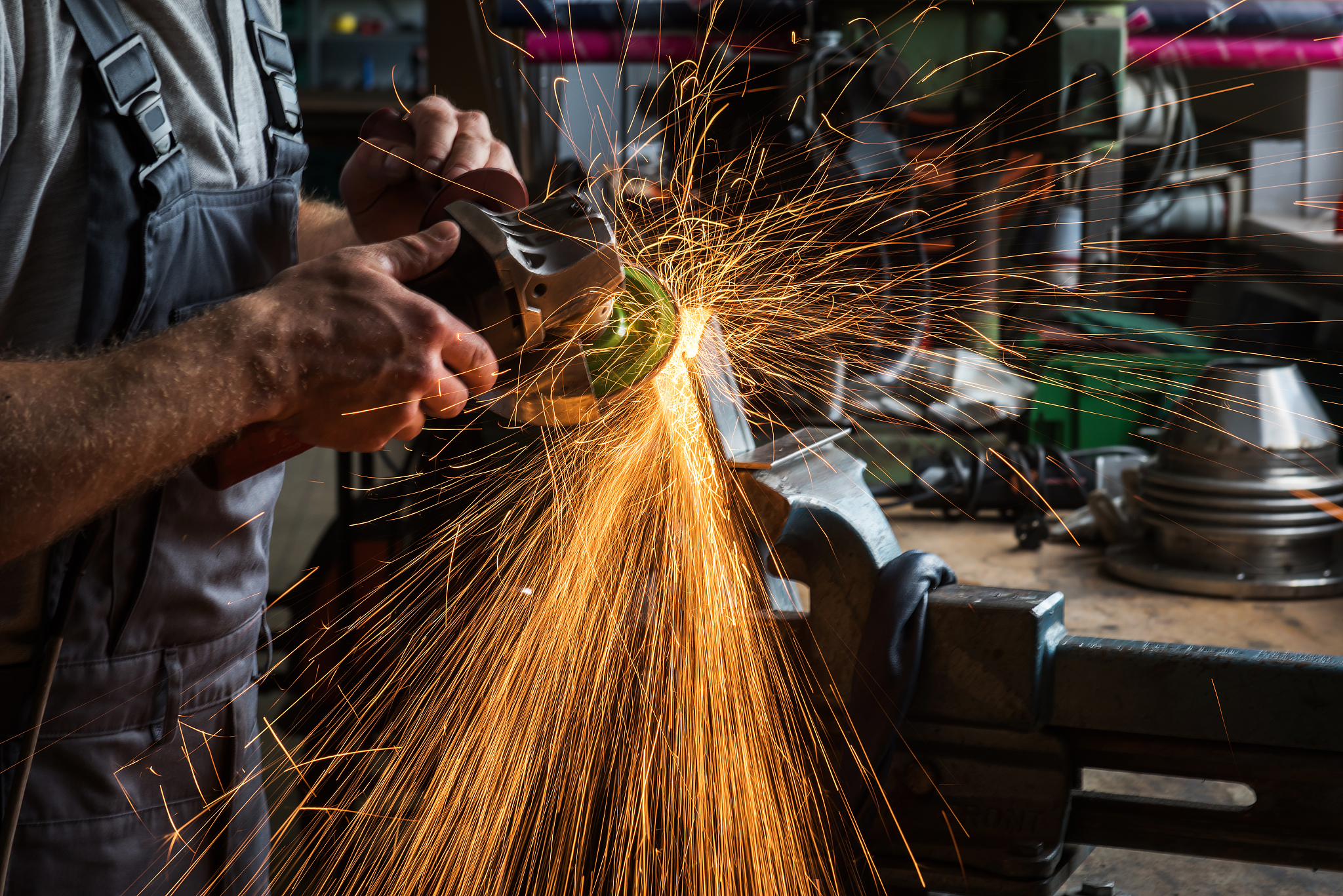 六盘水市理工职业技术学校开设了哪些专业