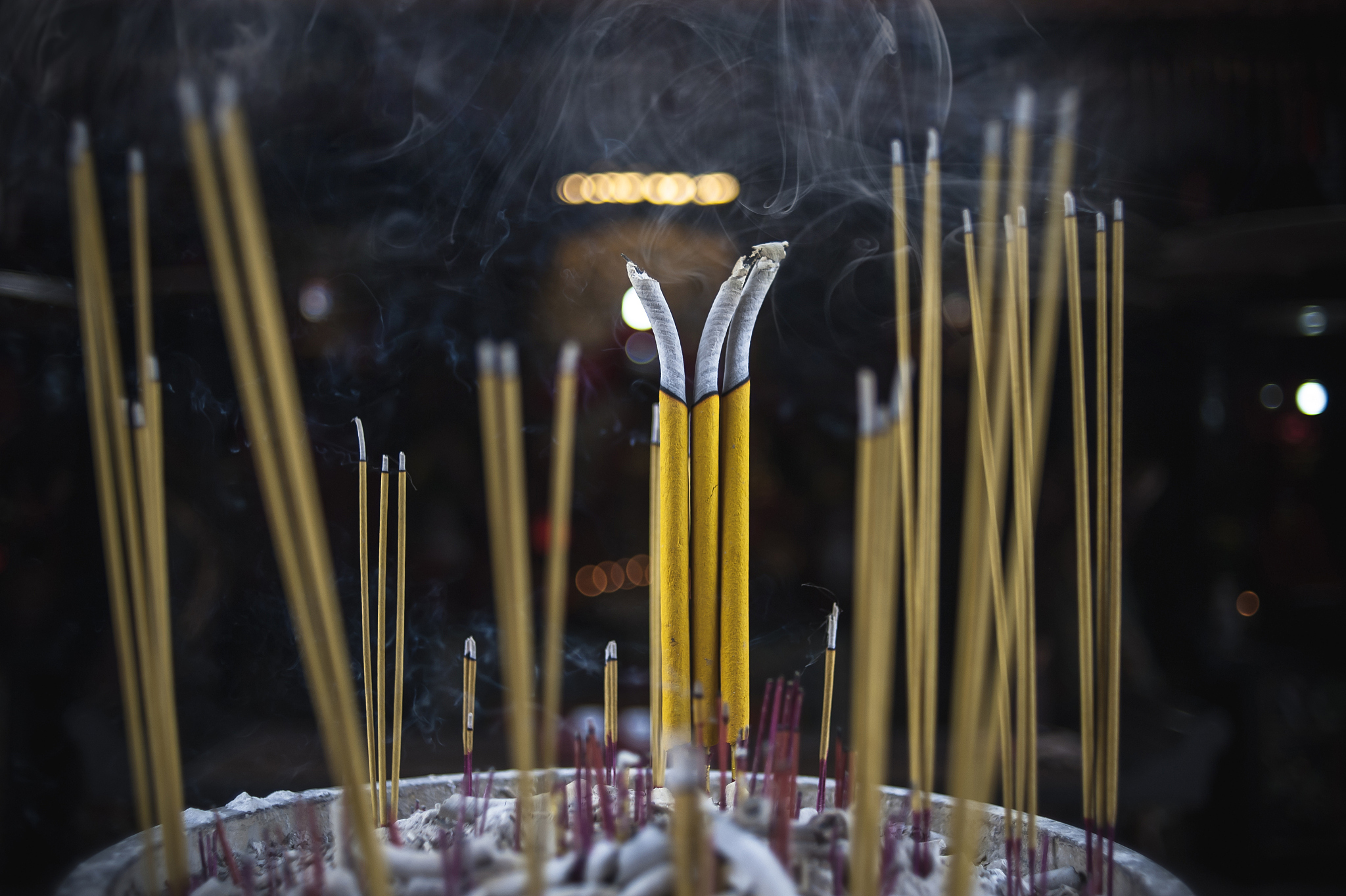 电子香可以代替烧香吗，