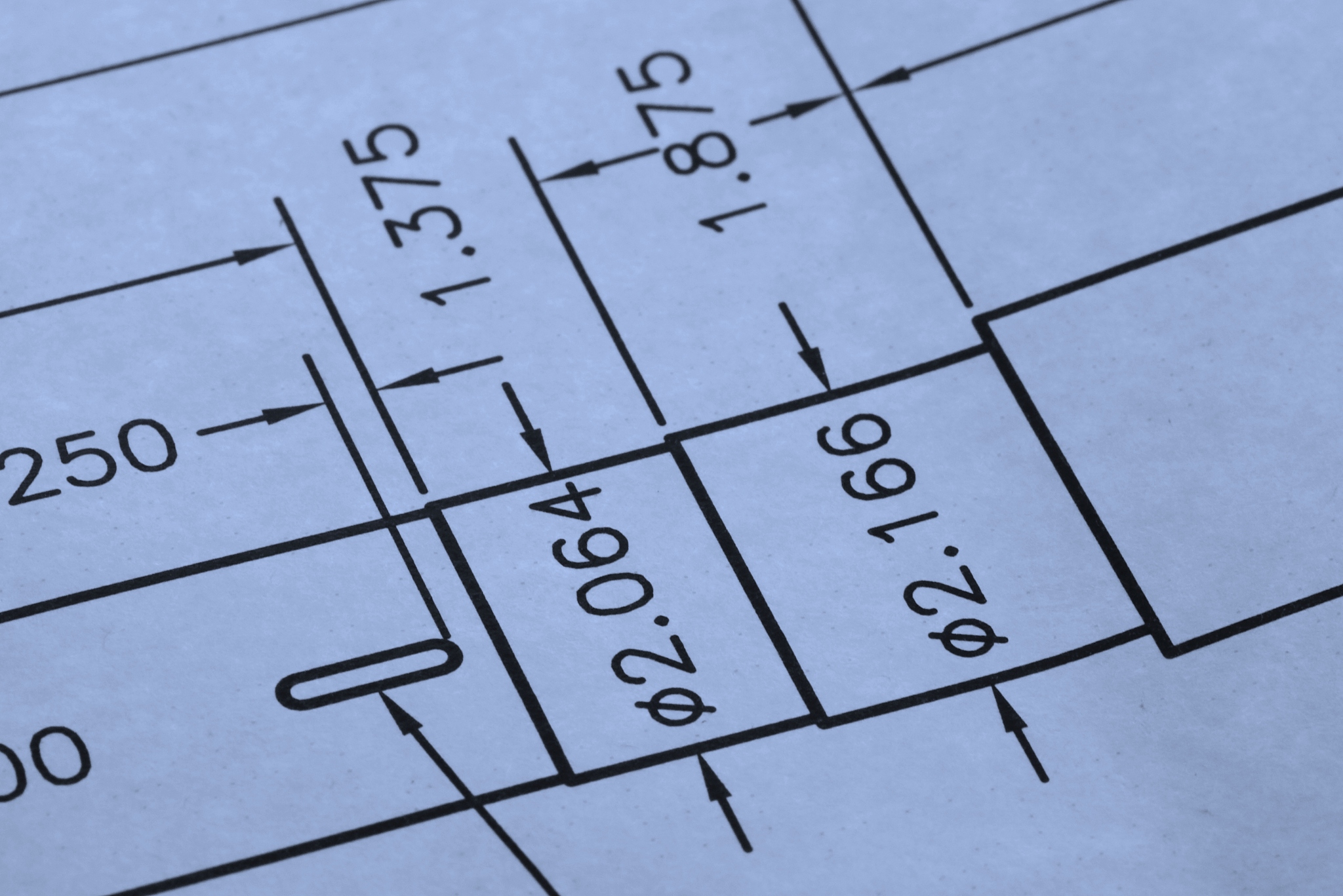 已知梯形线荷载峰值求梁端剪力请用unicode表达