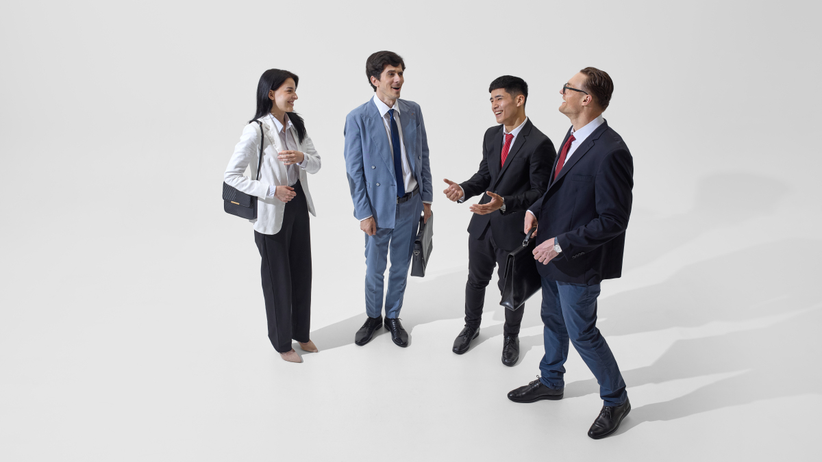 我穿的像个销售员似的