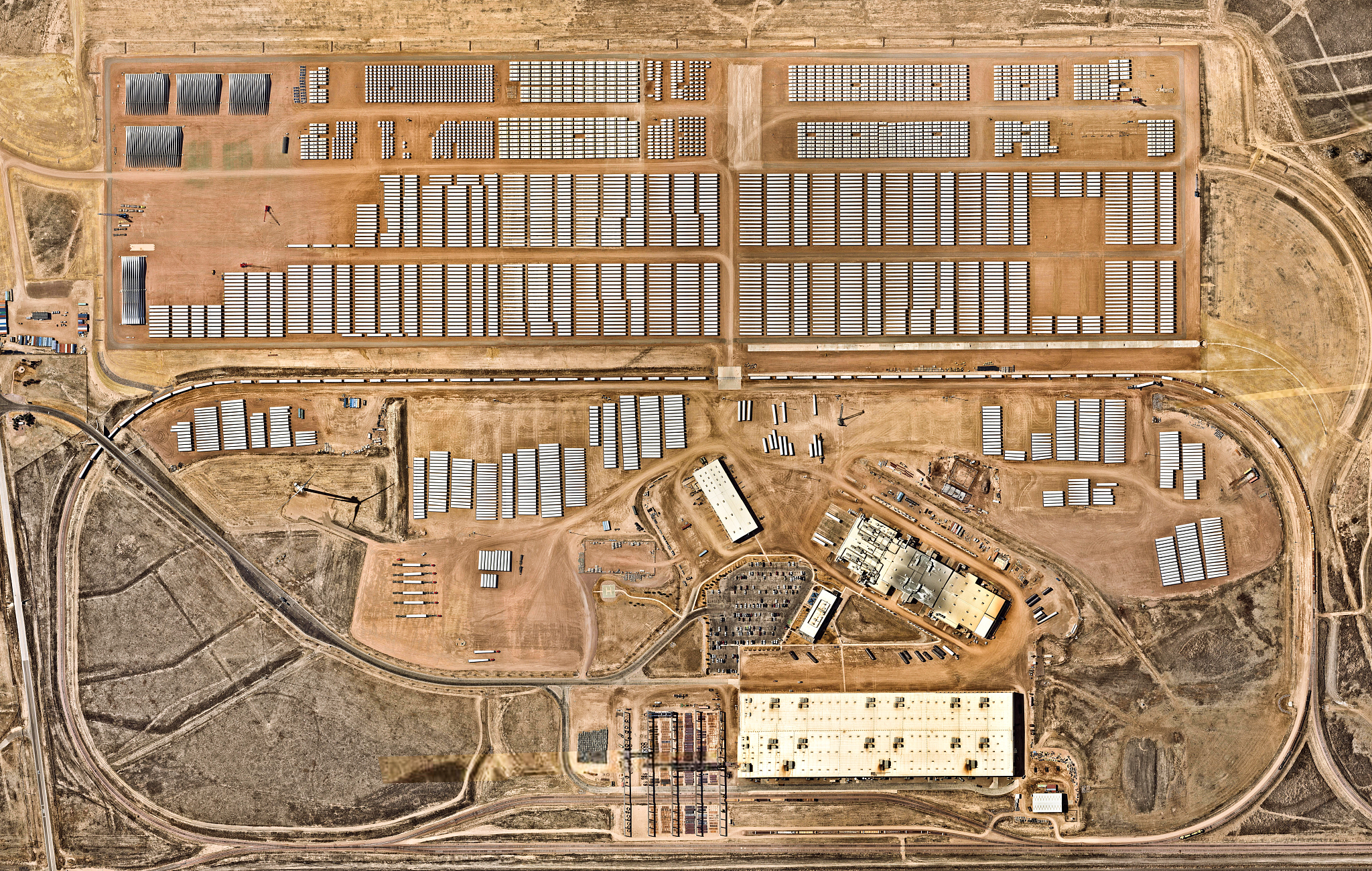 仓库选址过程中主要考虑的气象条件有温度、风力、降水土深度、年平均蒸发量等指标。换句话表达这个意思