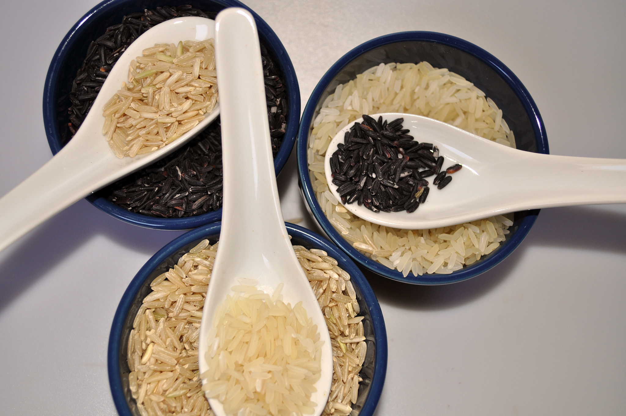 请列出30个自制无害的乌发方