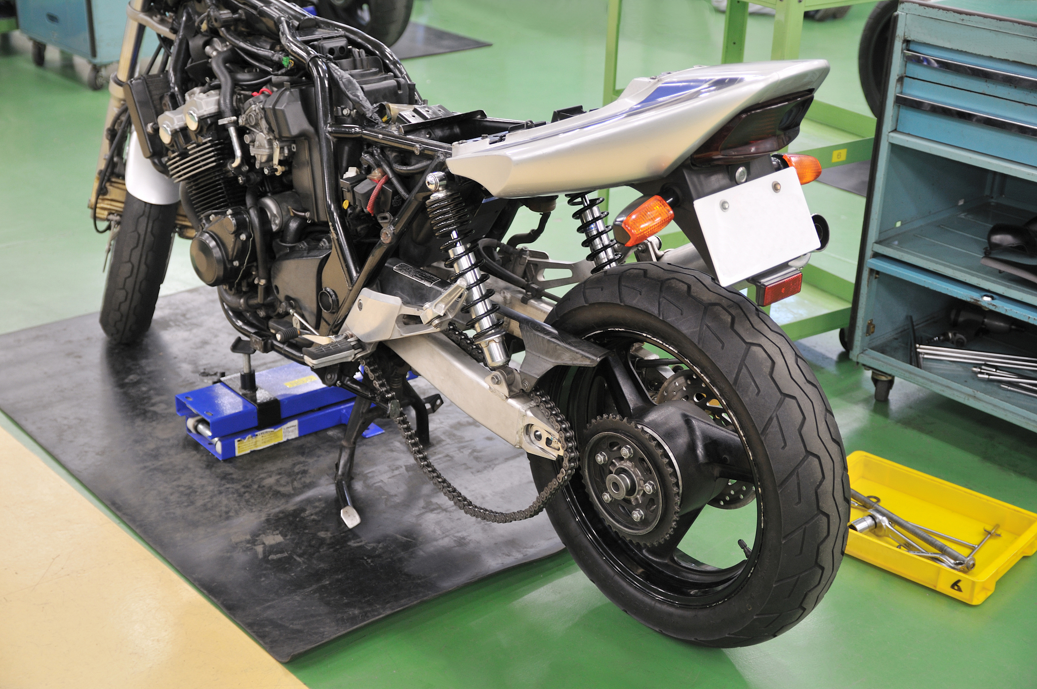 贵阳汽车检测与维修技术学校: 培养汽车技术人才的摇篮