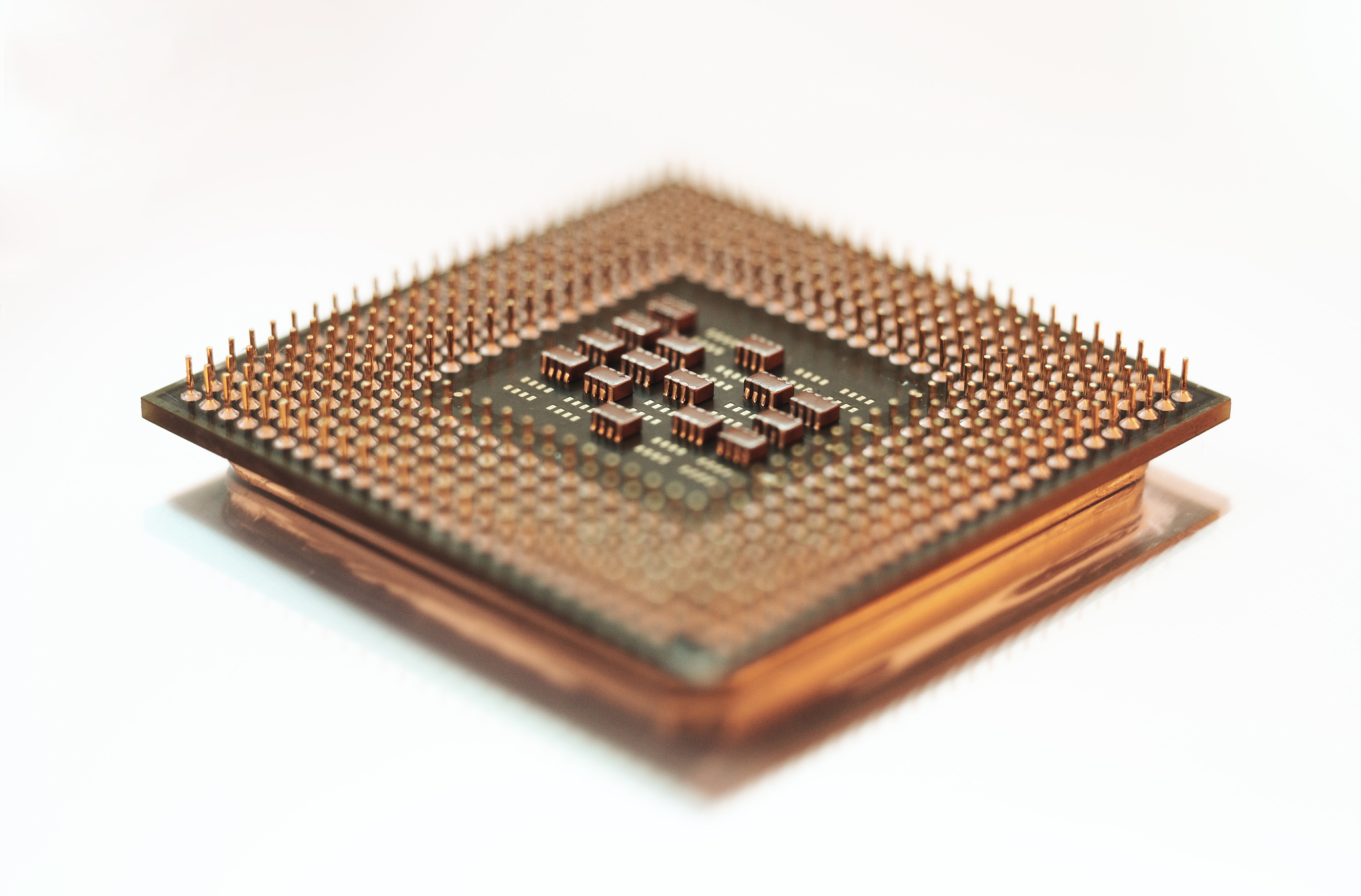 未来晶体管的革命：三维结构的优势与潜力