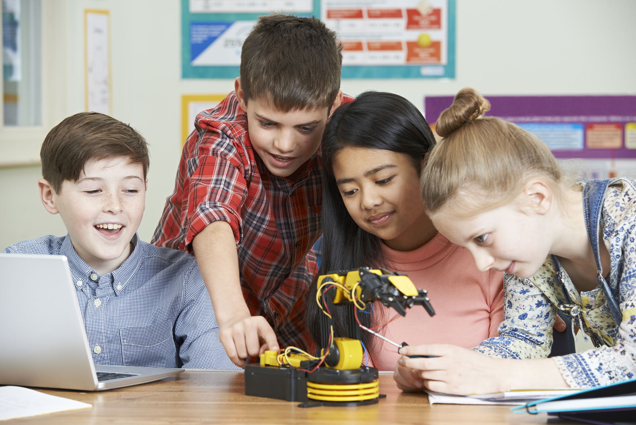 成都棠湖科学技术学校2019年招生专业介绍