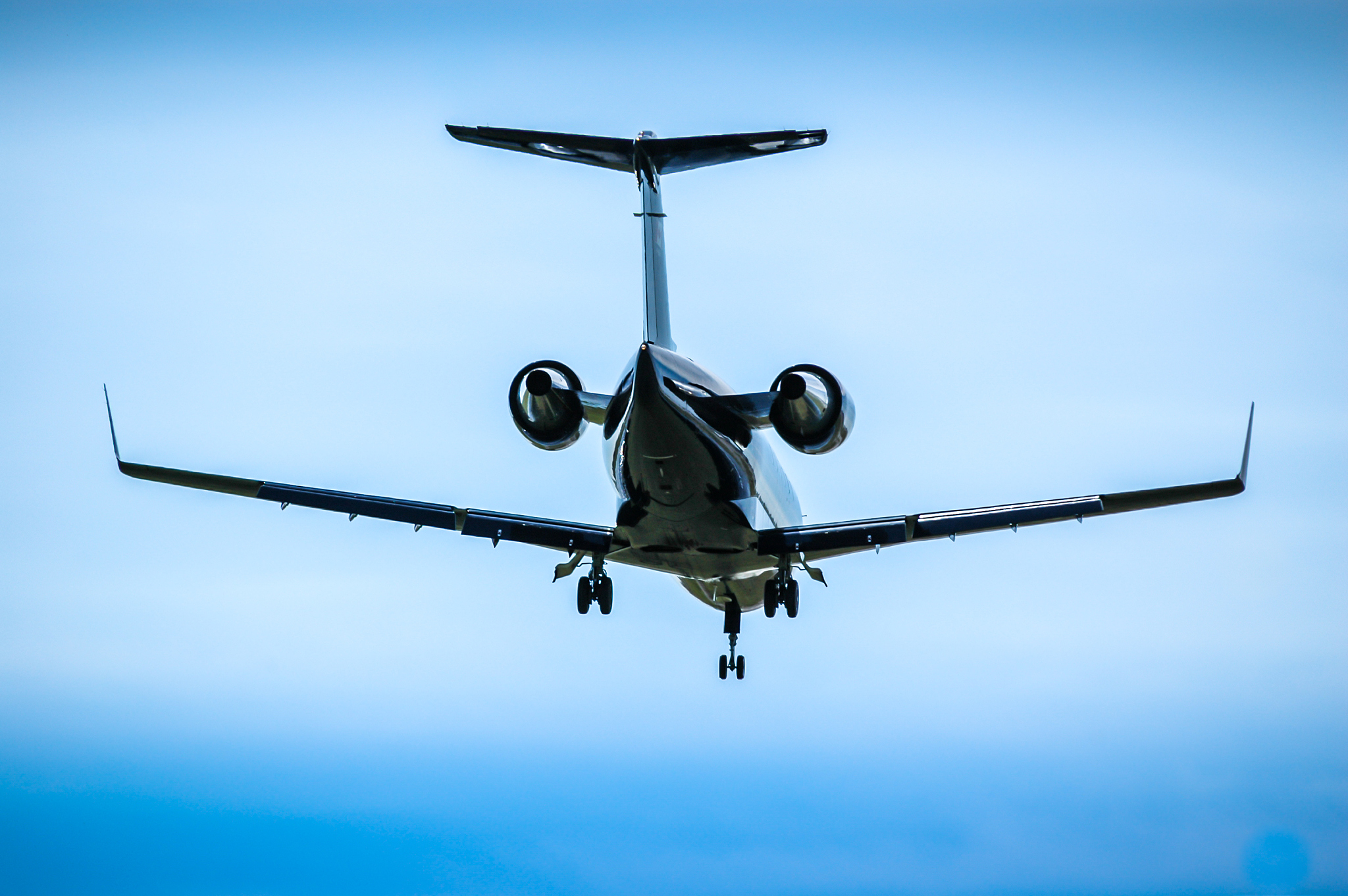 有关于贵阳航空学校的收费问题