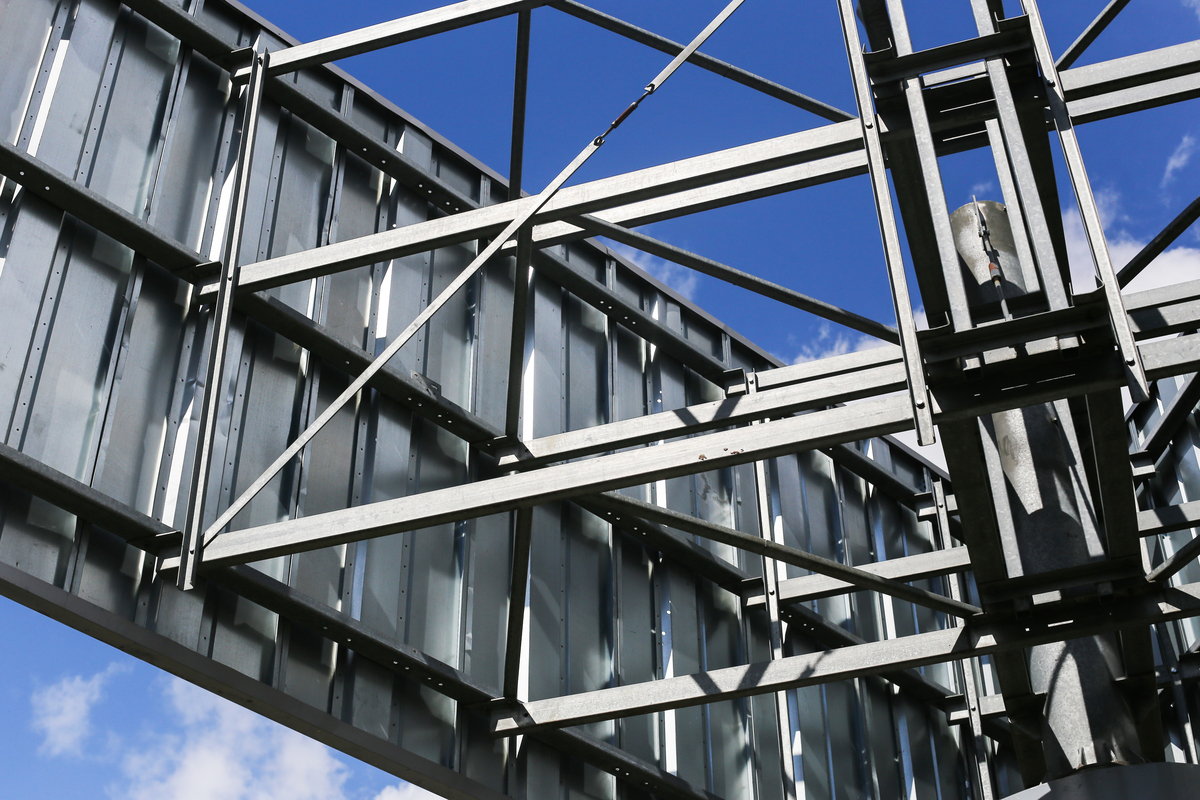 Write a 10-word live preview of a steel structure promotion