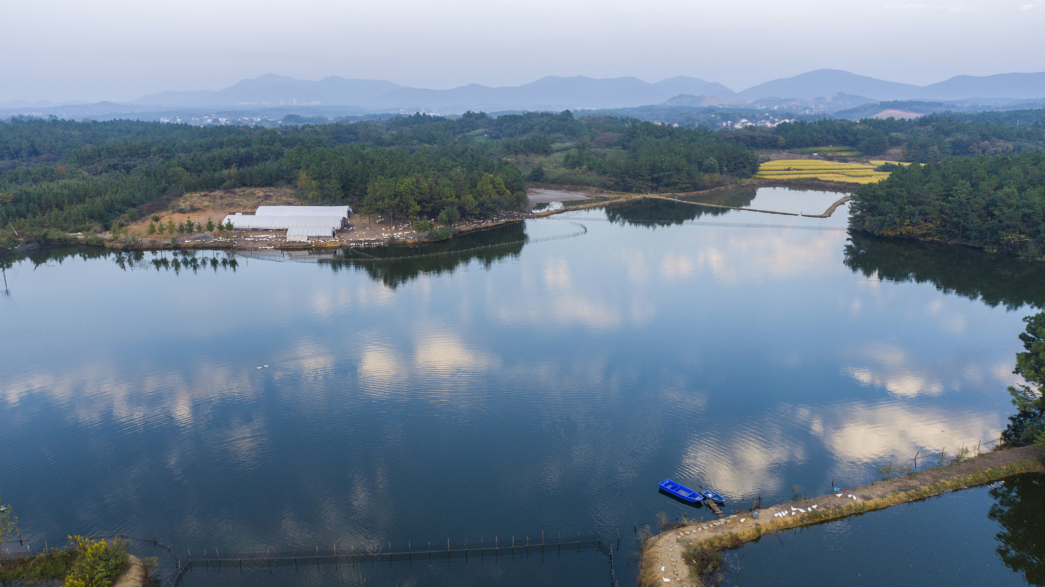 芜湖县石跪镇帮我用200字详细描述