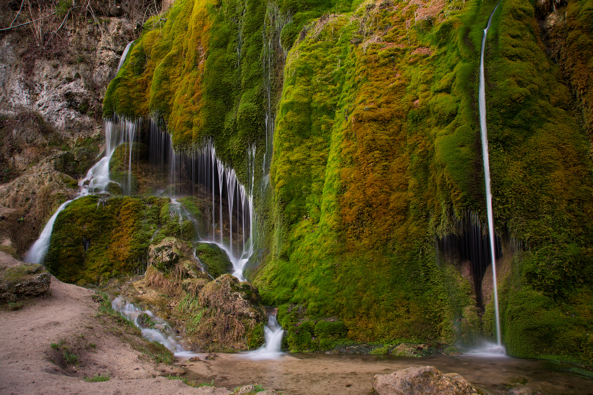 scenic view of wasserfall dreimuhlen waterfall