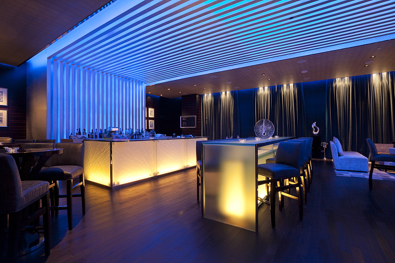 水吧灯光设计：舒适氛围，拒绝眼花缭乱