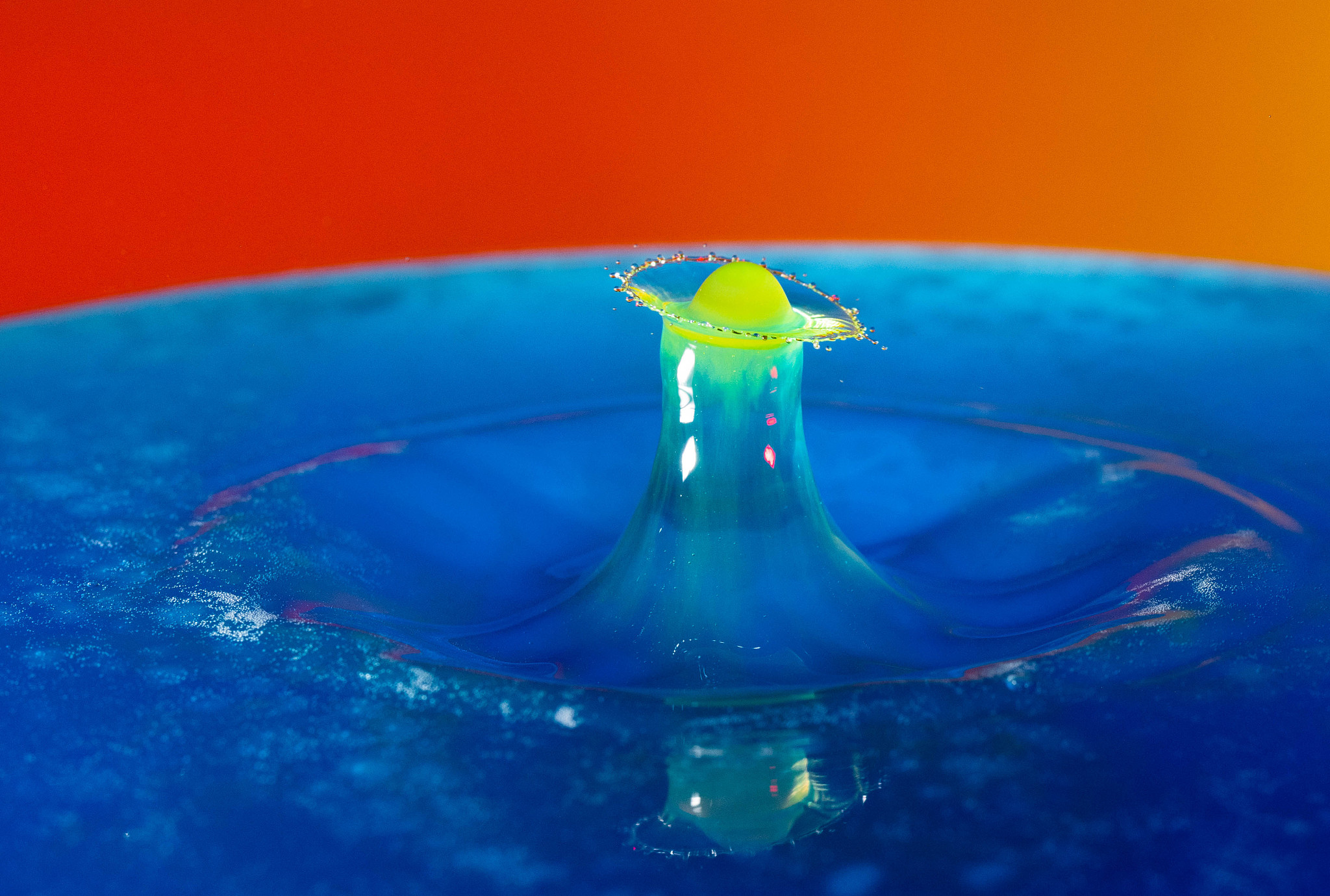 给你一个命题：假设在一个星球上水是剧毒的 在这样的情况下喝水会发生什么？