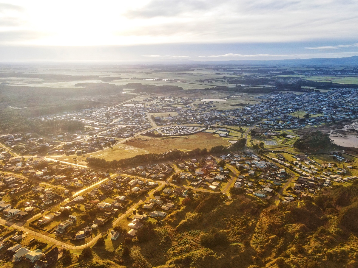 不过这更像是在西南部的乡村 翻译成英文