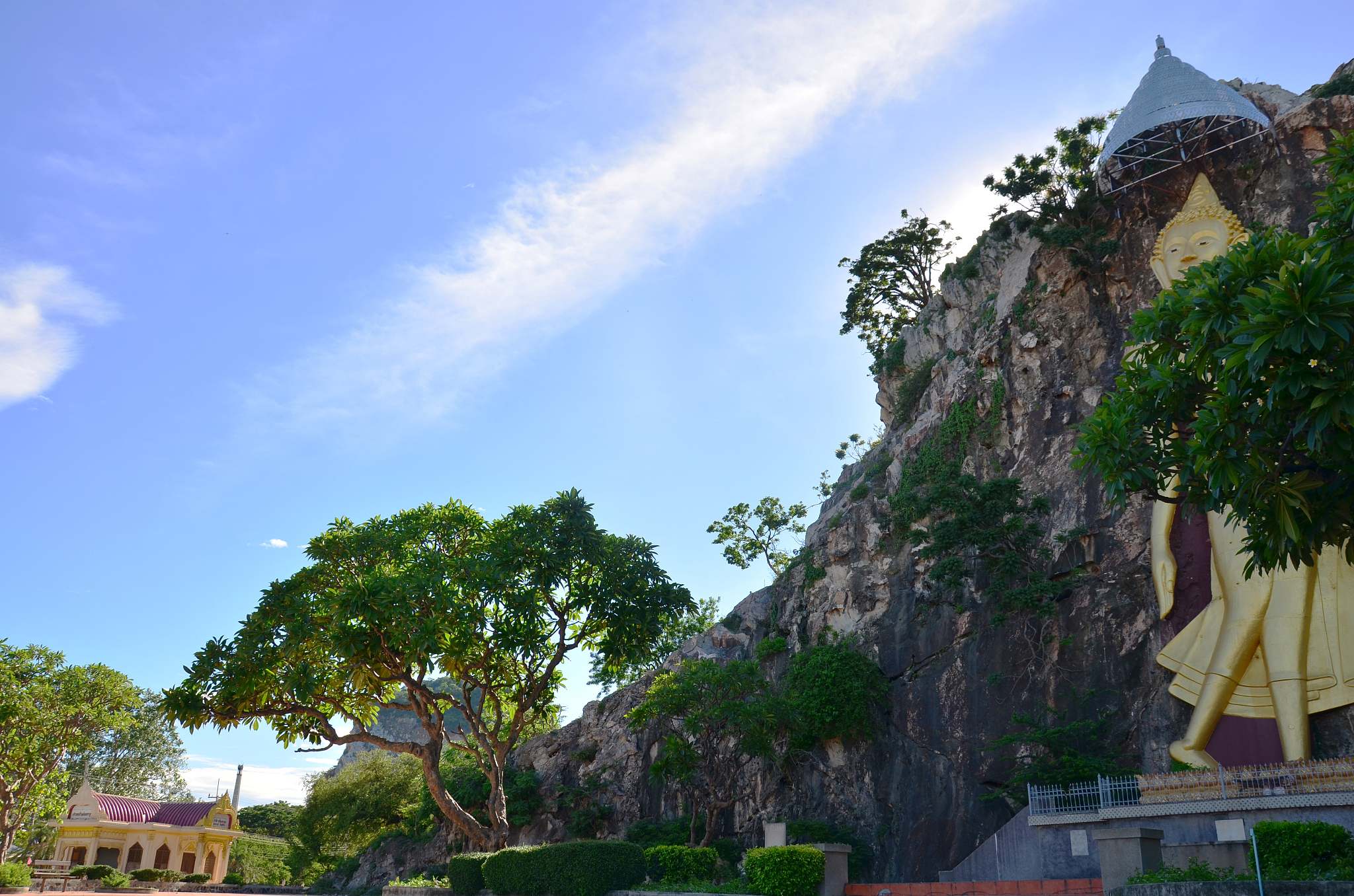 buddha at khao ngoo rock park ratchaburi thailand