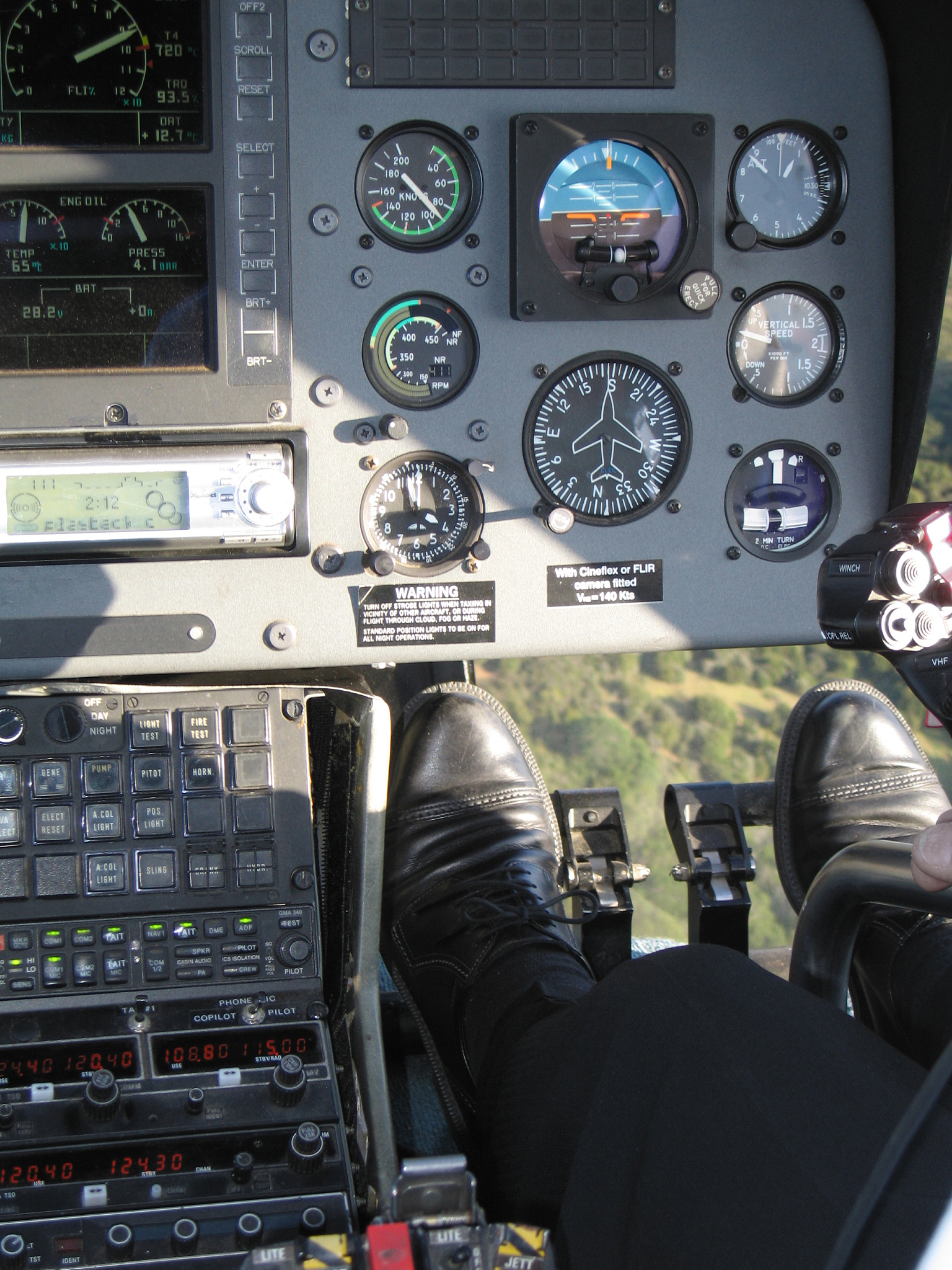 Robust Flight Control for Fighter Aircraft with Model Uncertainty and External Disturbances