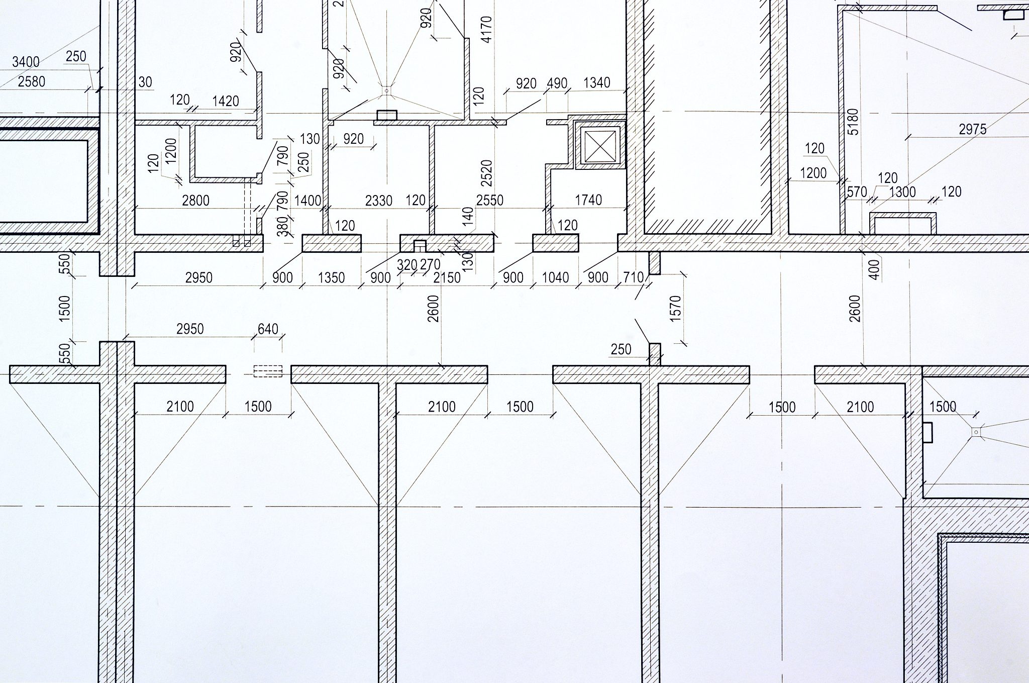 帮我写一下某住宅楼给排水工程毕业设计的进度安排