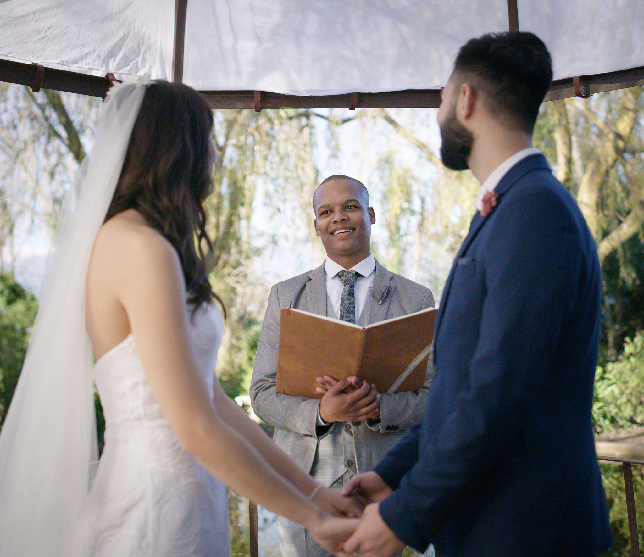 祝贺俄语女老师新婚！
