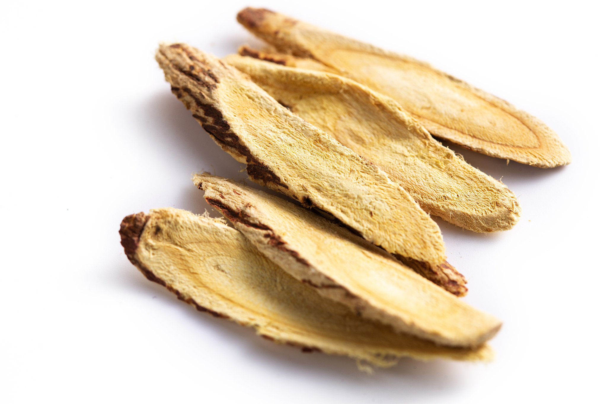 你现在的身份是工商管理学硕士要对硕士毕业论文《子洲县富发农业科技有限公司黄芪产品市场营销策略优化研究》的14研究内容进行写作保证其内容的合理性不要乱写：