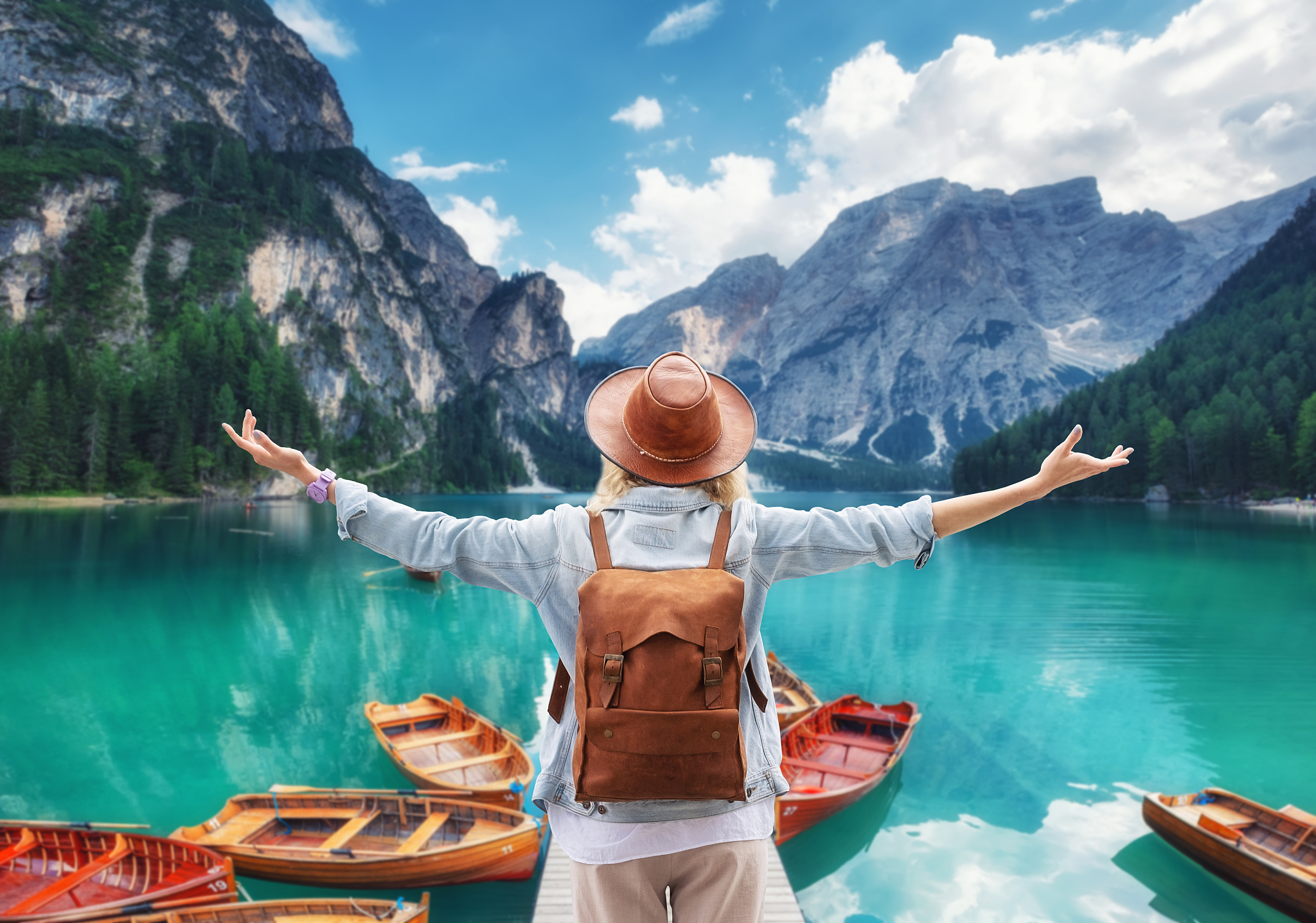 写一篇旅游中的摄影之旅：记录旅行中的美好瞬间