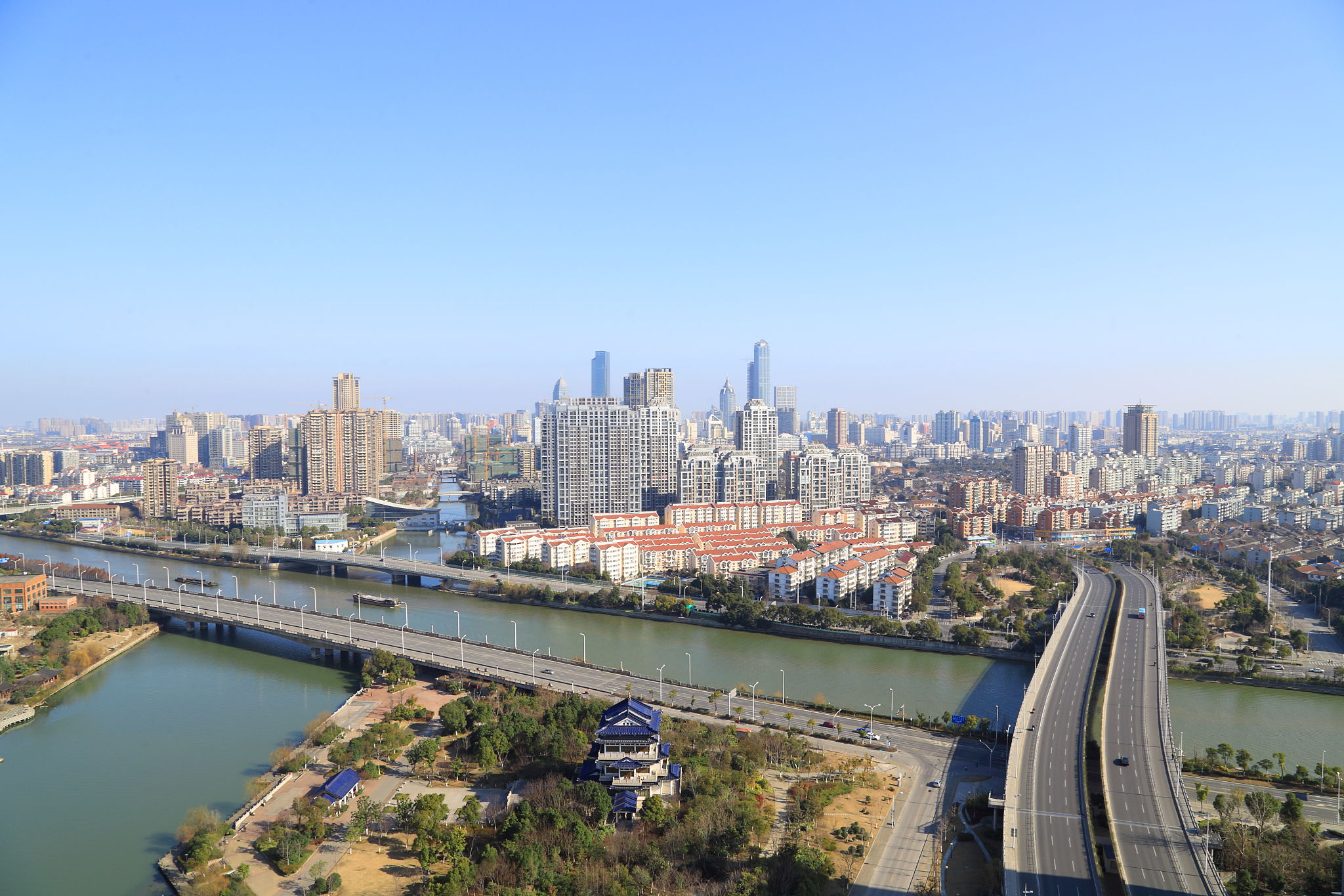 现代城市风光