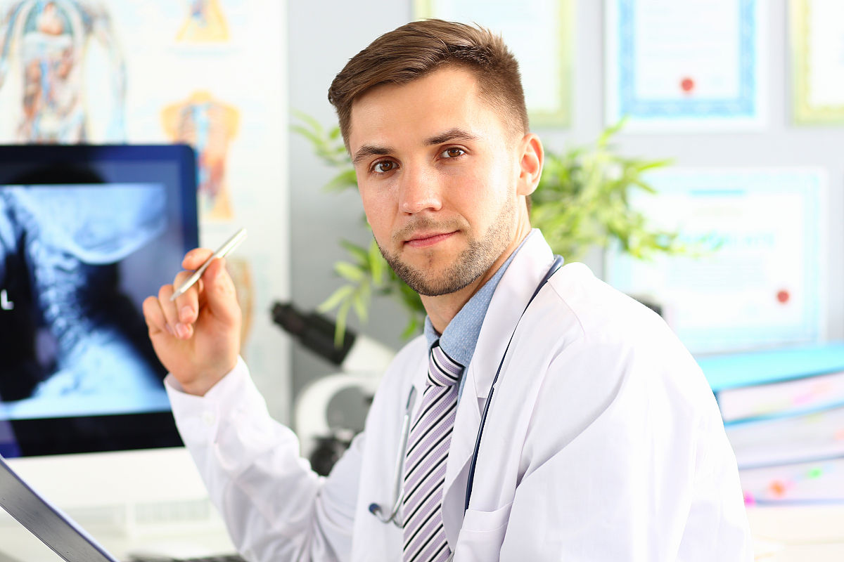 适合自己的眼镜的距离会使颈椎缓解颈椎病包括哪些细节