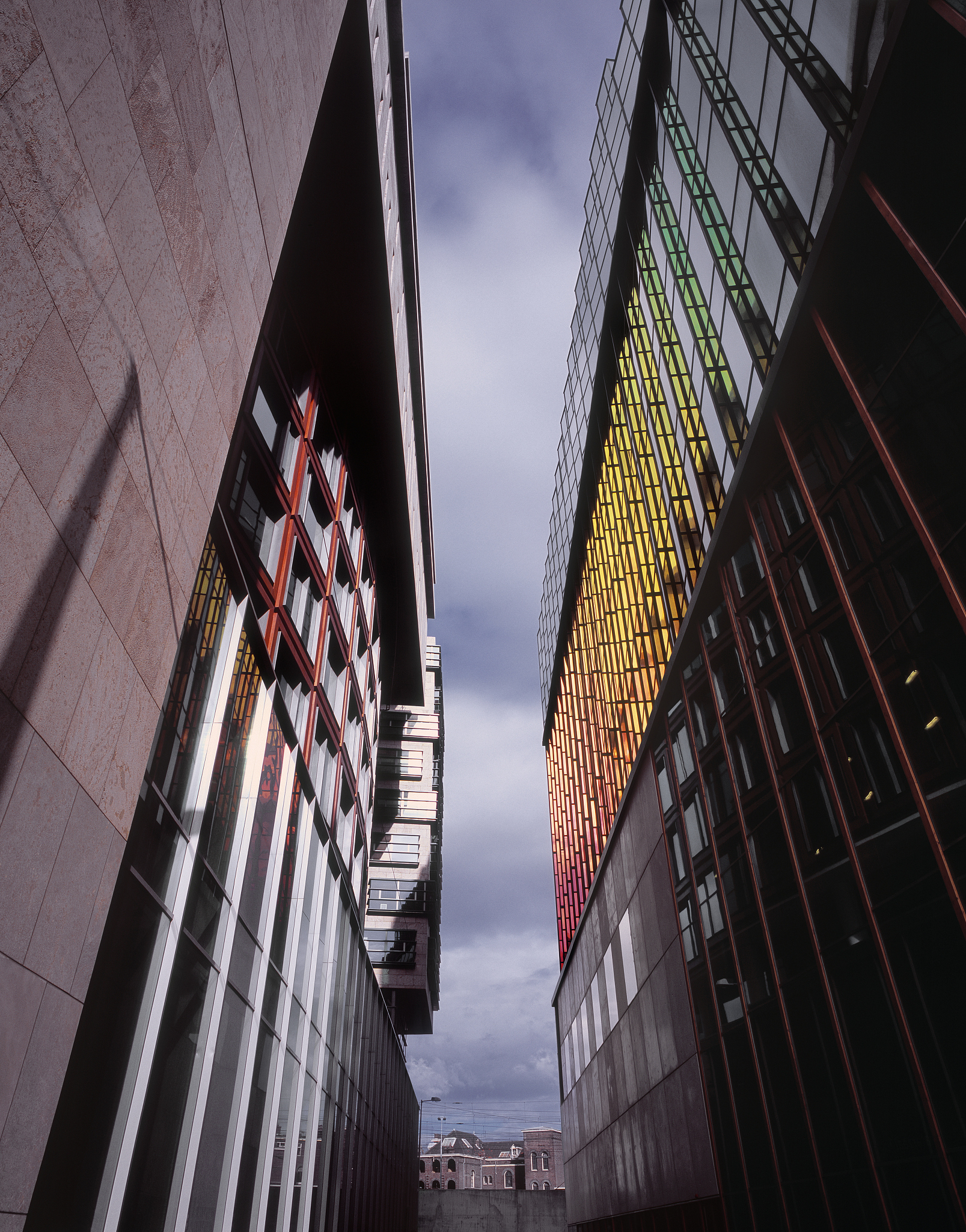 攀枝花市建筑工程学校建筑工程造价专业就业方向：前景分析与职业发展