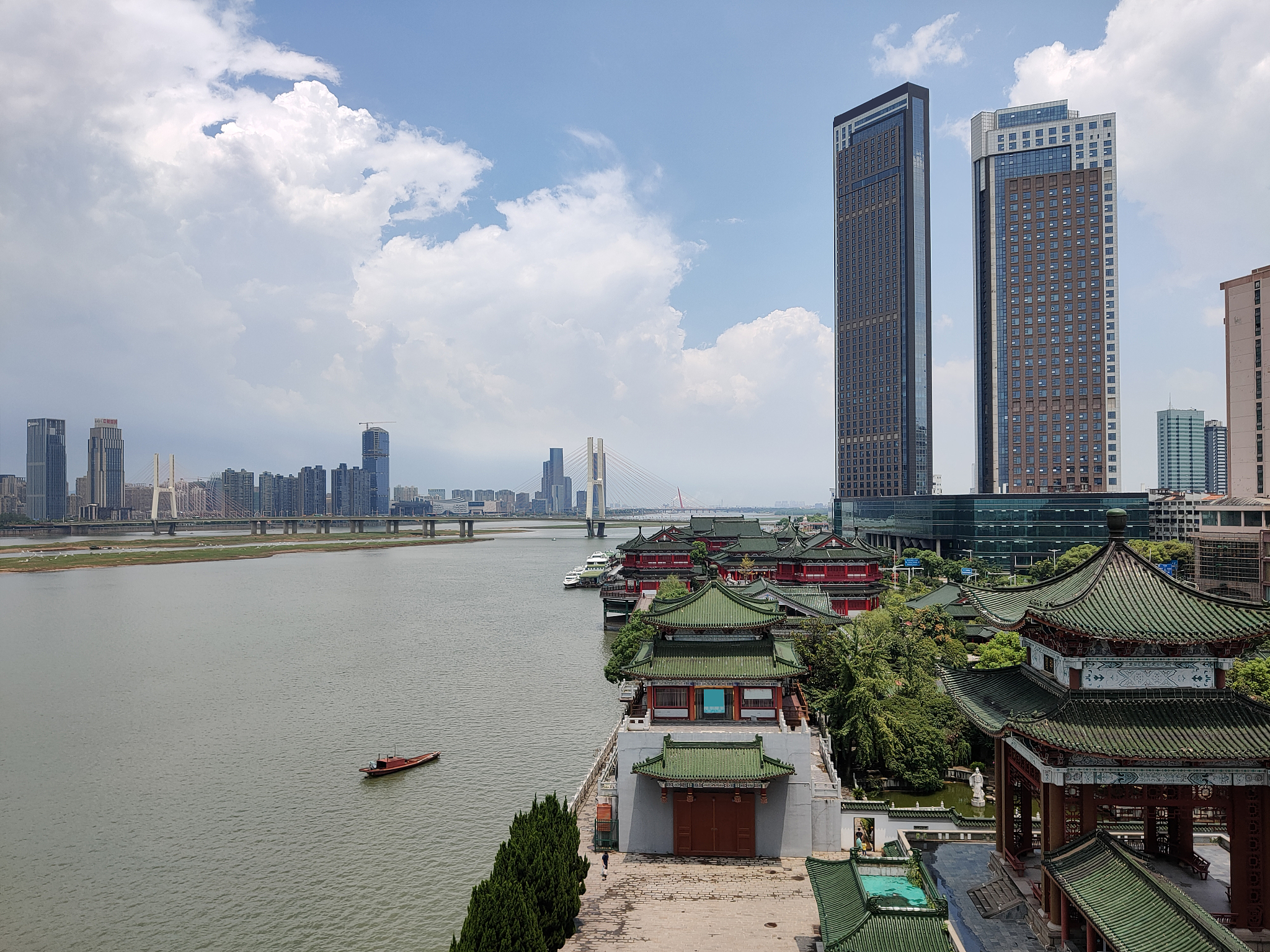 2023年南昌初中毕业生如何选择专业和中专学校?