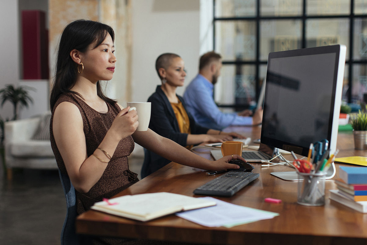 女生发搬办公室图片怎么回复回答加拓展