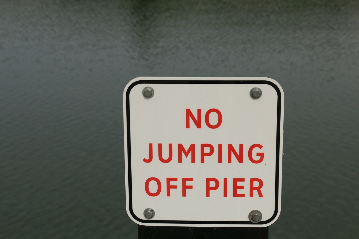 i happy ainy，改成正确的口语表达式
为什么要这样改