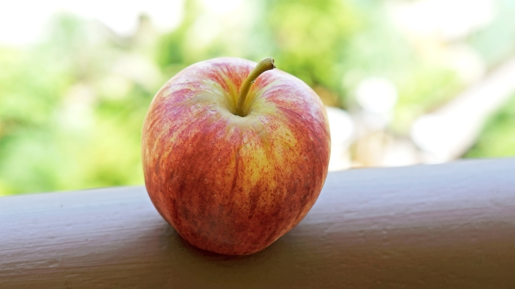 one apple