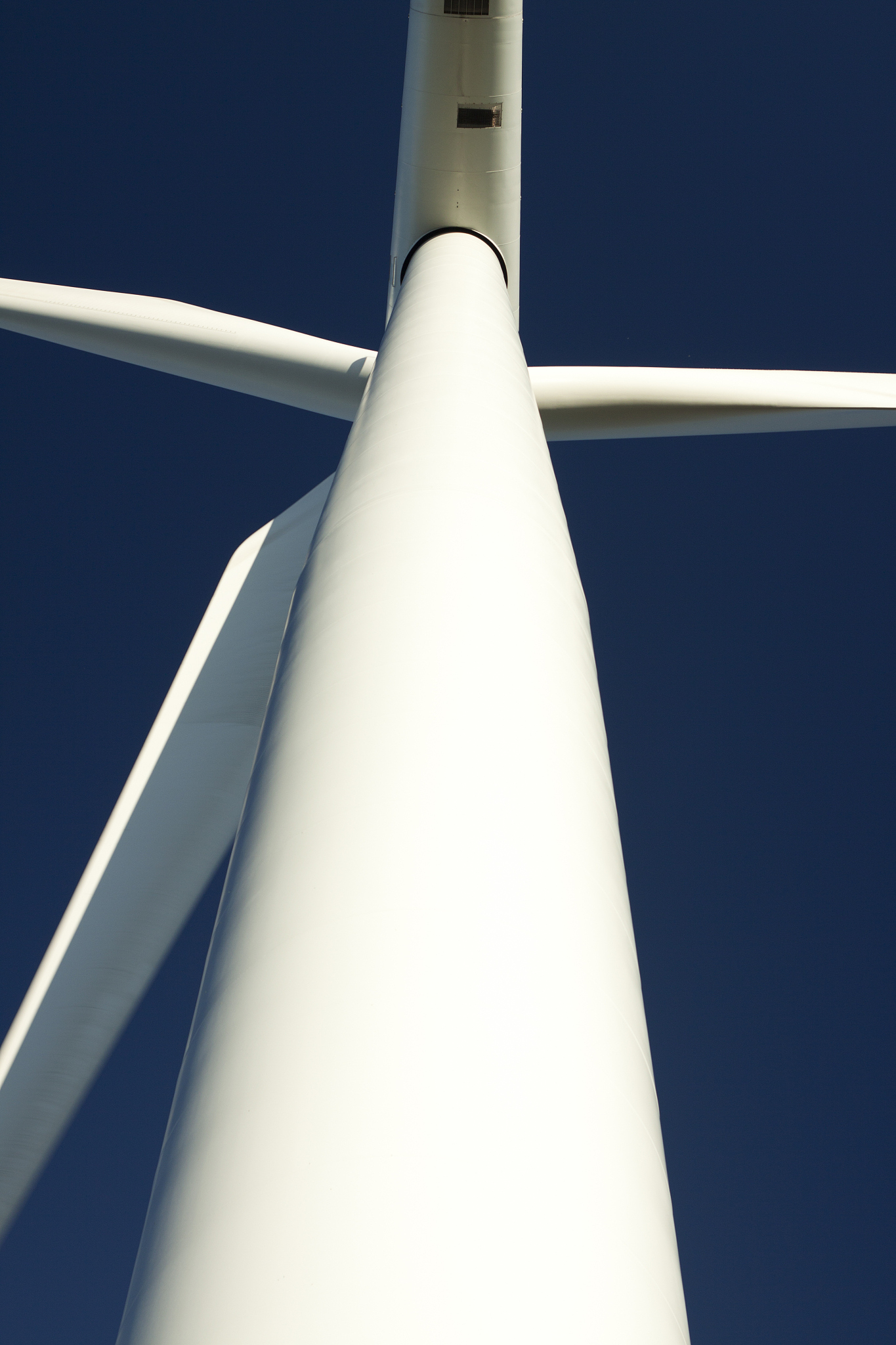 维斯塔斯风力发电机设计改进建议：功能、造型、颜色、材质、操作与维护