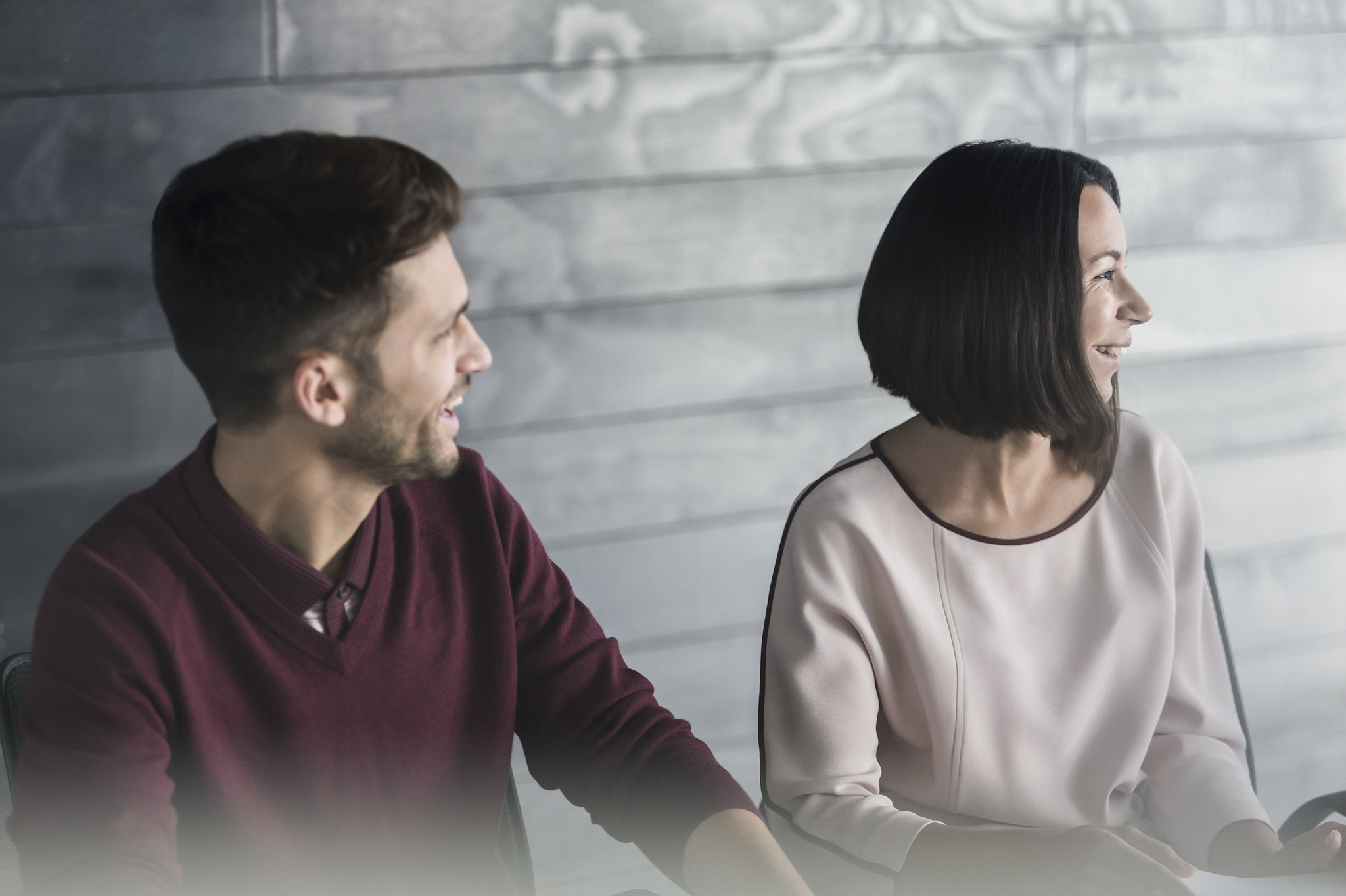 一个女生先是拒绝了你然后在一起几天后提出分手第二天又找你复合什么意思