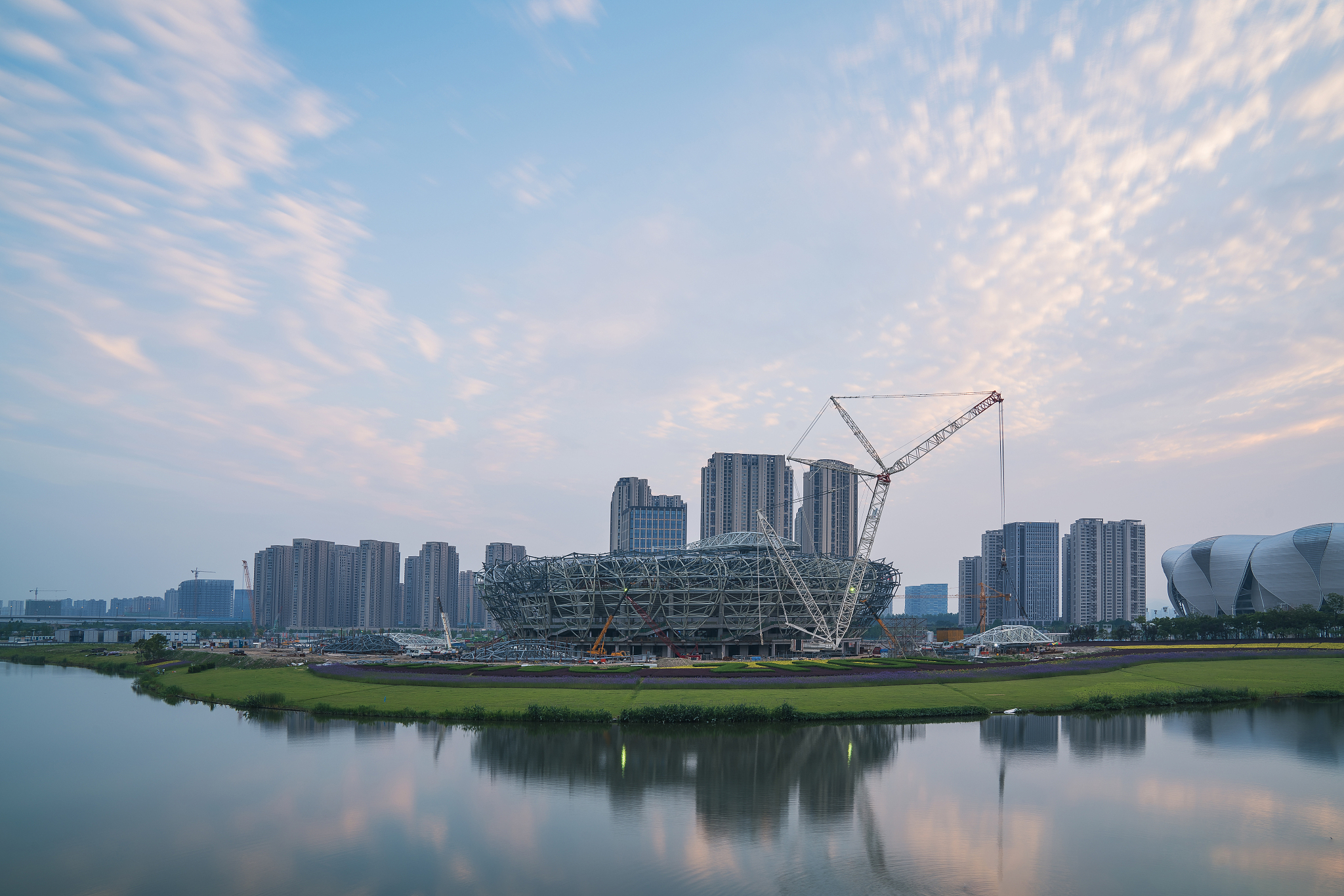 chinese hangzhou city architecture and scenery