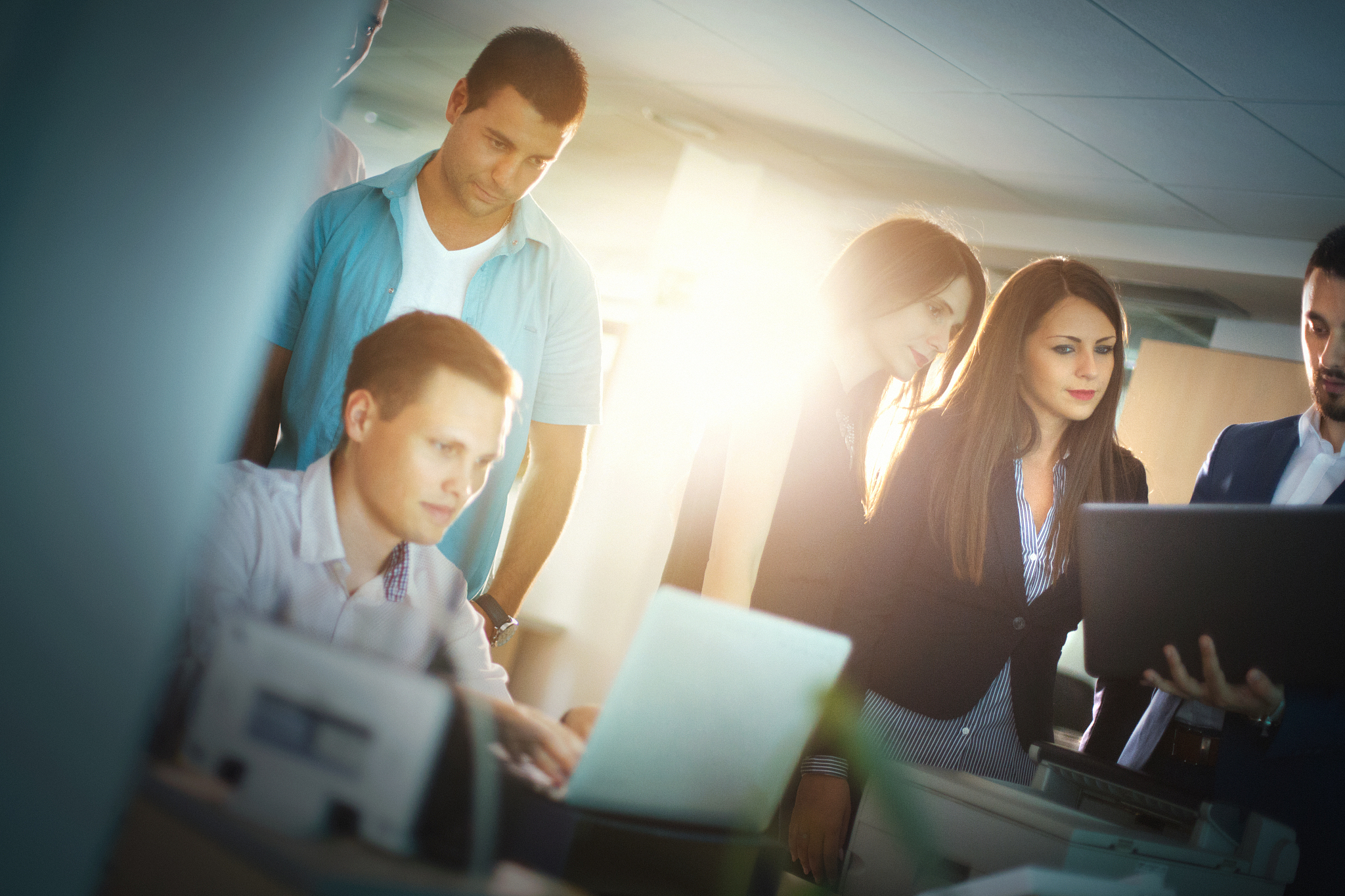 南京新港中等专业学校2021年招生专业：机电、汽车、电子、计算机、酒店管理等