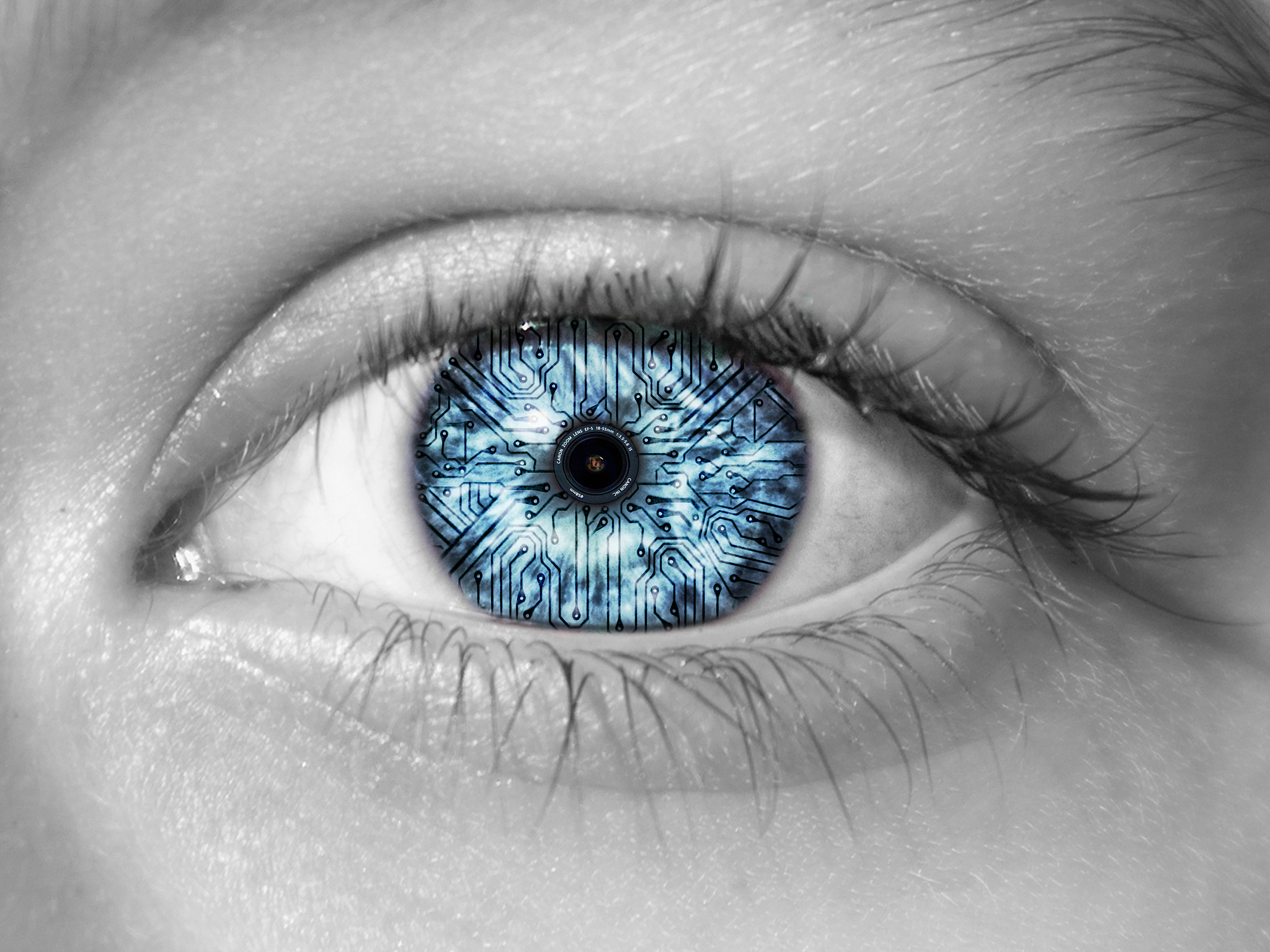 reflection of camera lens in eye