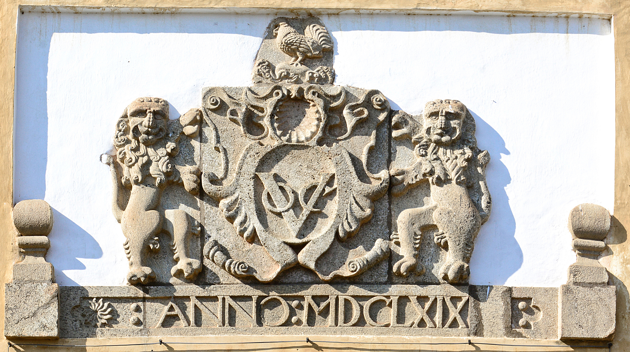 logo of ancient dutch east india company